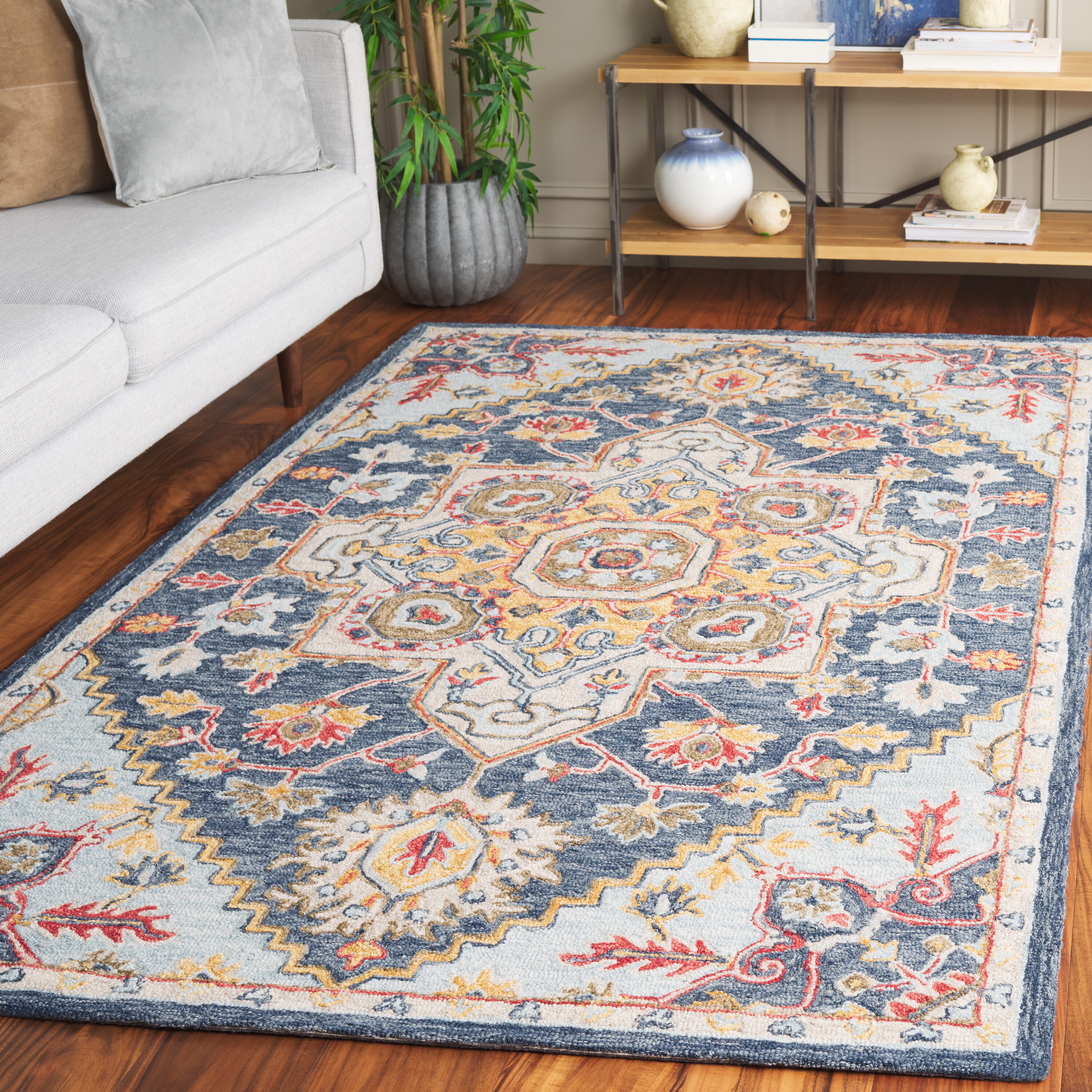  Metro 728 Navy/Beige Traditional 4ft x 6ft Small Rectangle Rug
