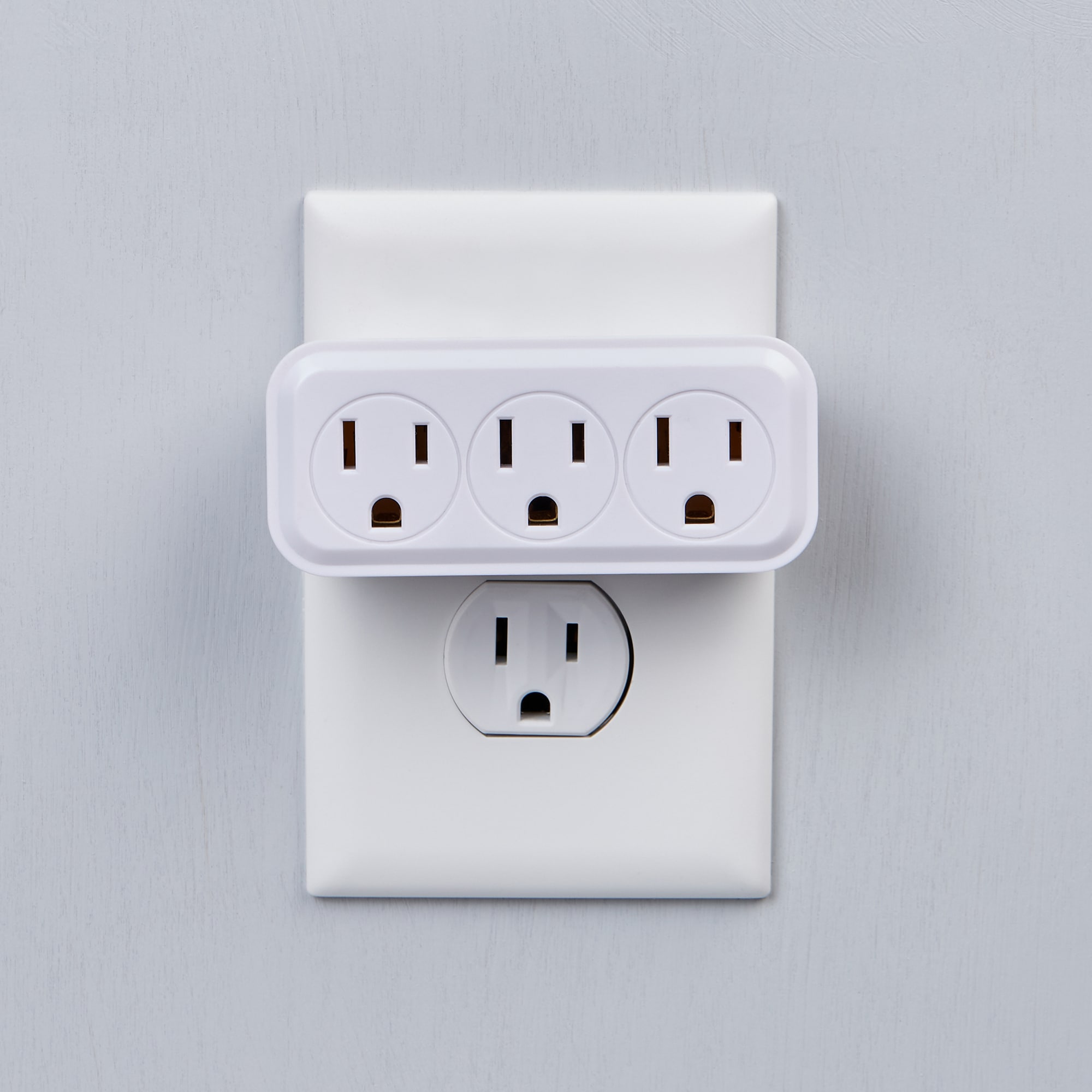 UOUO 15A AIR COND. SWITCH SOCKET OUTLET - WHITE