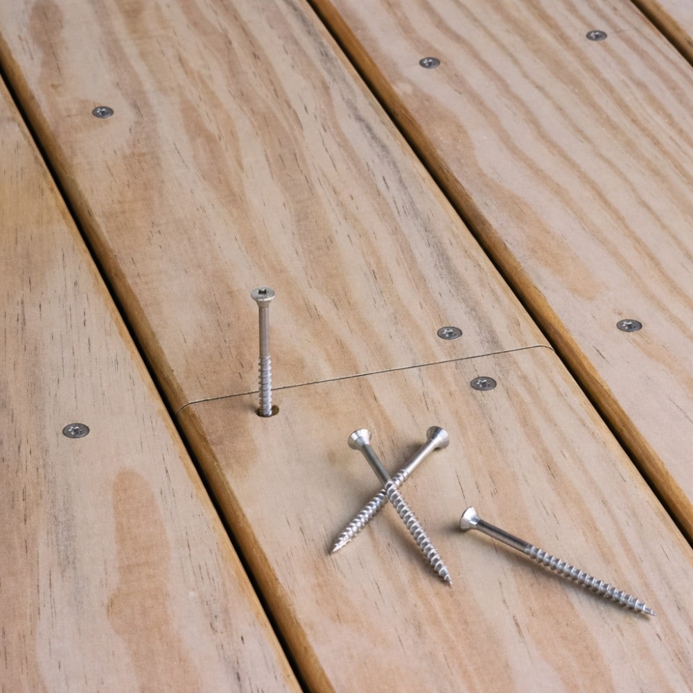 Hillman 10 x 3-in Wood To Wood Deck Screws (325-Per Box) 48738 at