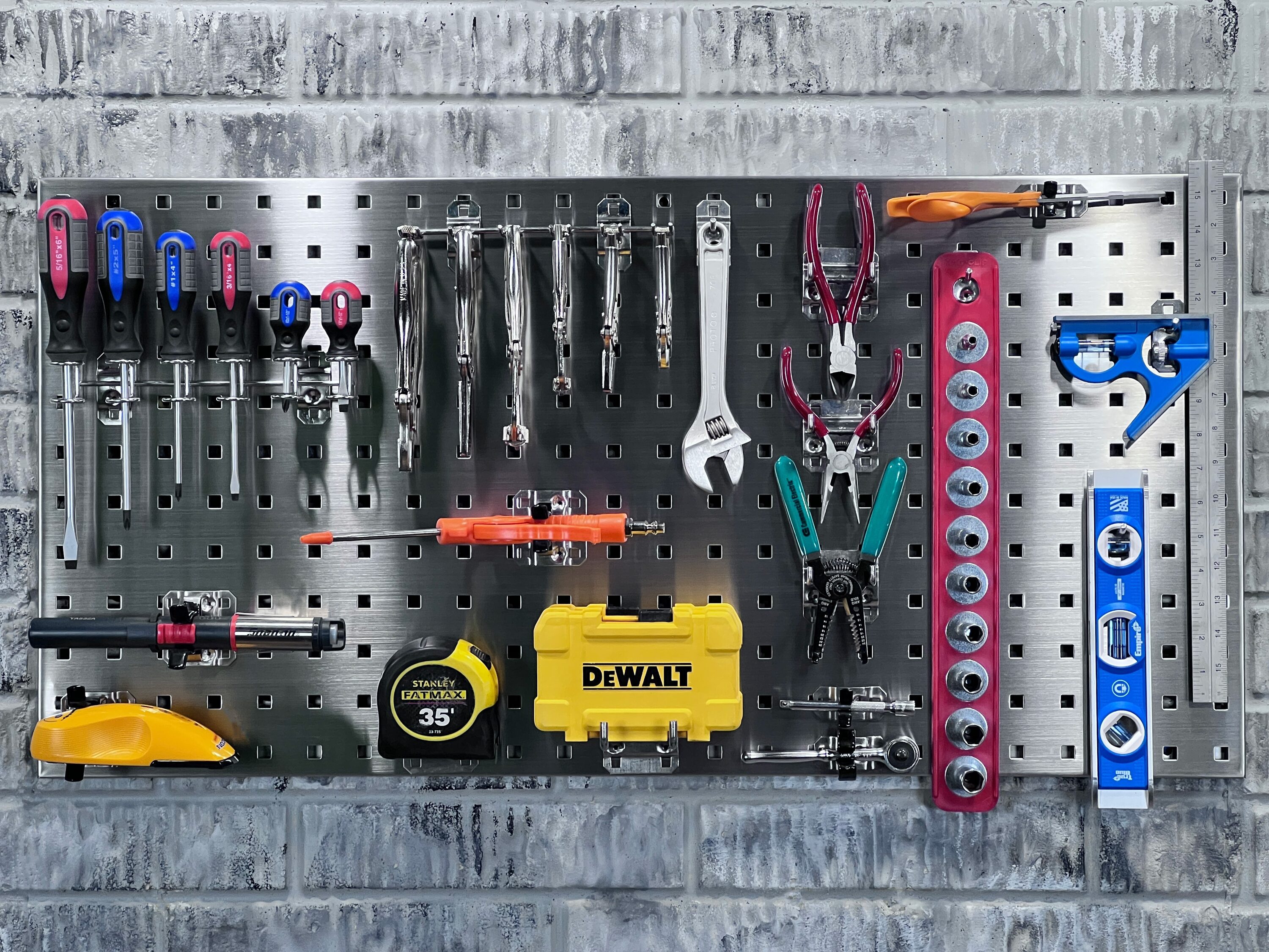 LocBoard LB18-SKIT Pegboard-Acc - View #5