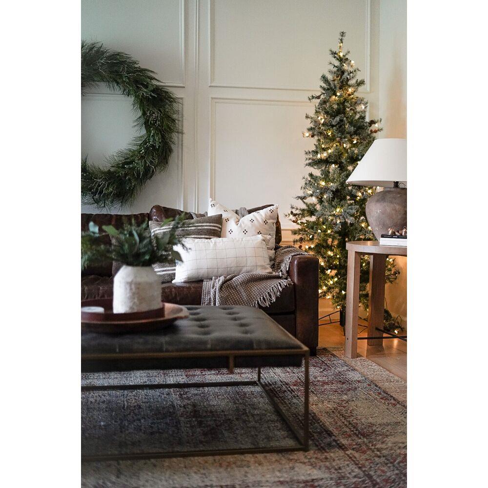 Fraser Hill Farm FFBF075-3SN Artificial-Christmas-Trees - View #9