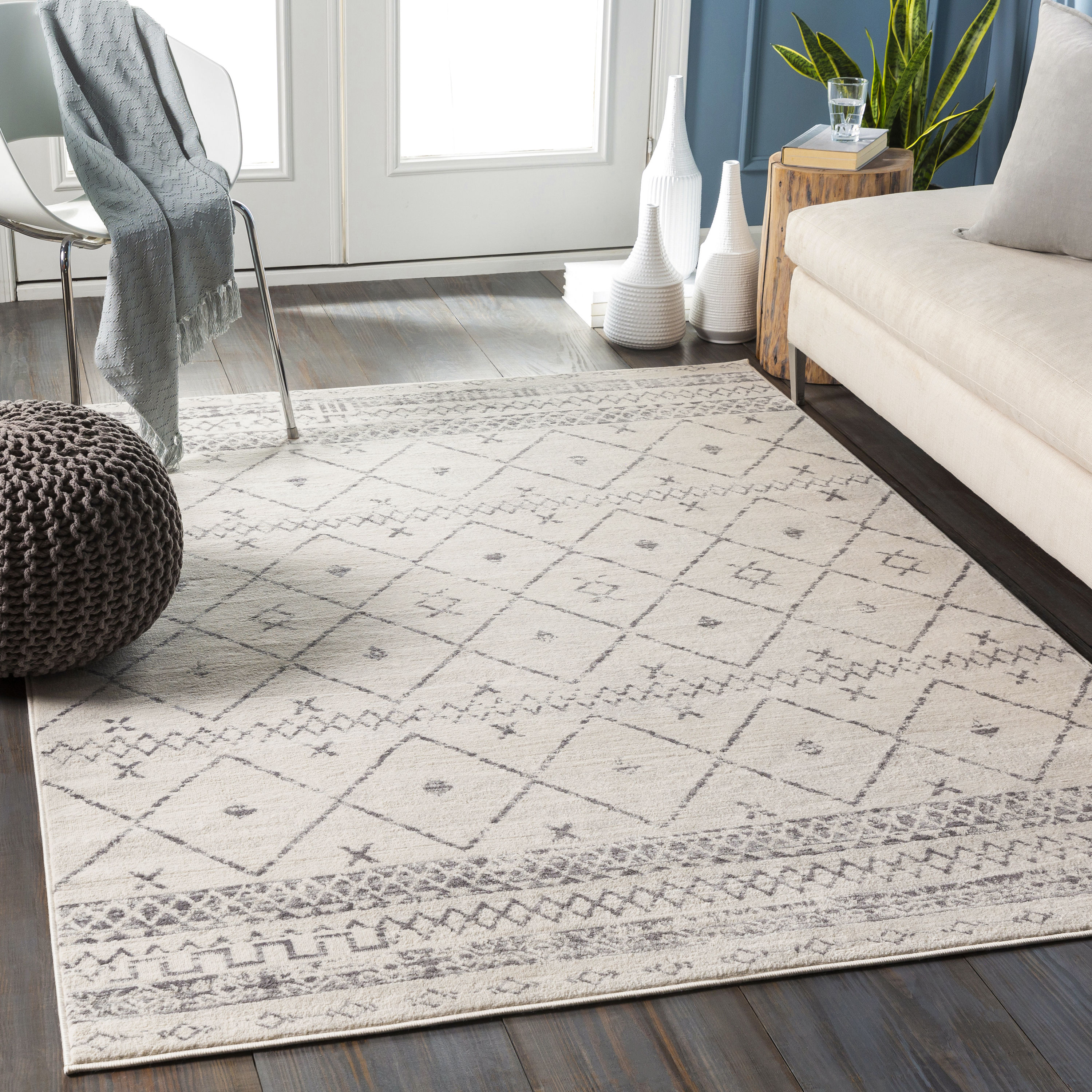 Livabliss ROM2338-71010 Roma 8 x 10 (ft) Polypropylene White Rectangular Indoor Medallion Global Area rug