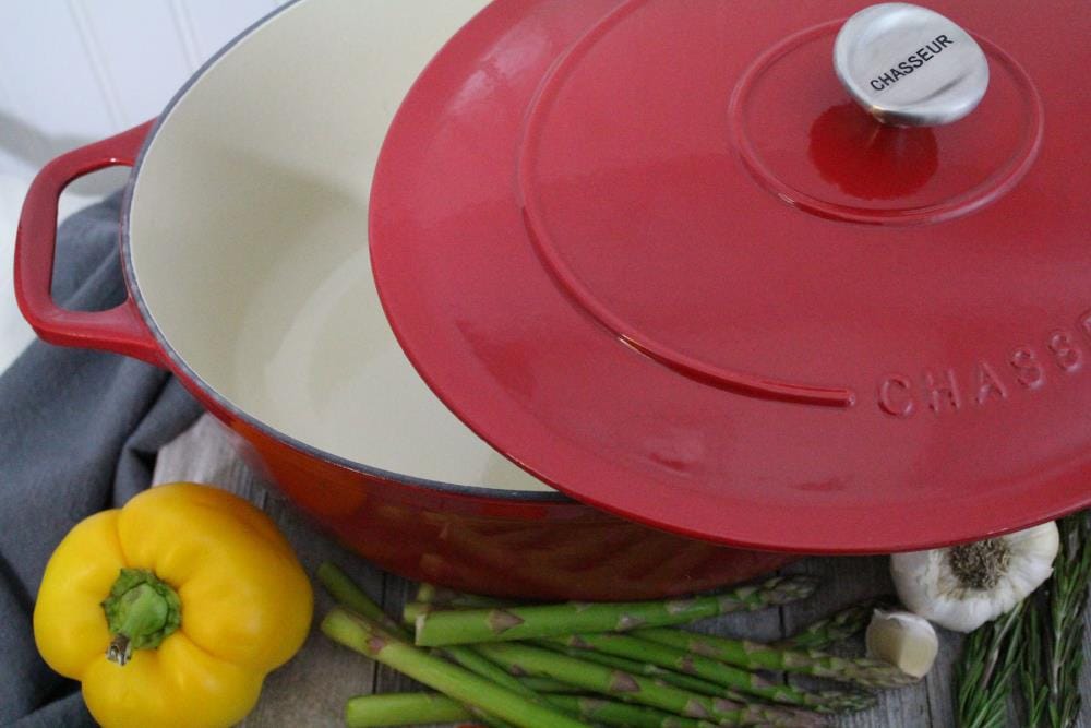 Chasseur 7'' Enameled Cast Iron Wok with Lid