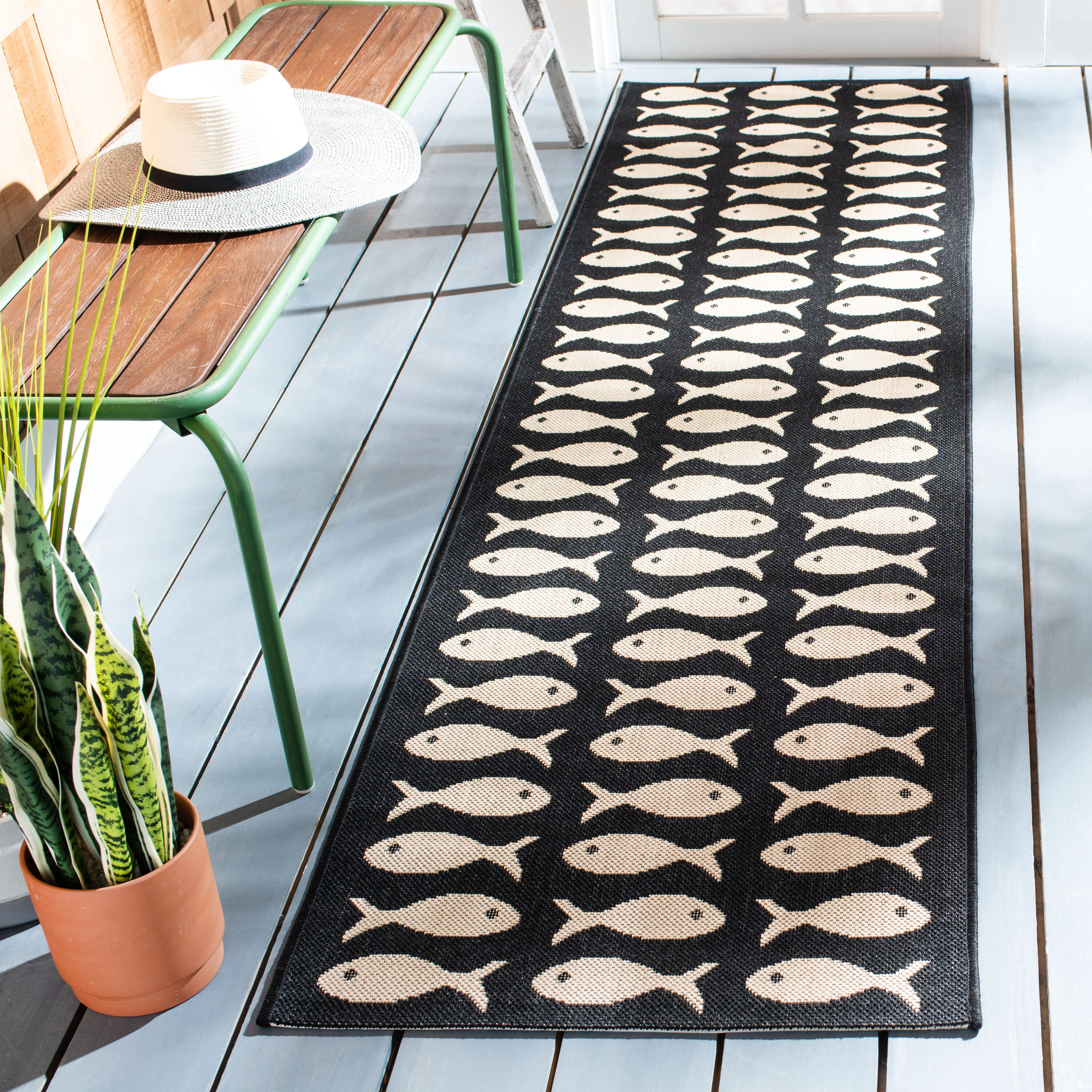 Safavieh CY6013-256-210 Courtyard 2 x 10 (ft) Loomed Synthetic Black/Beige Rectangular Indoor/Outdoor Geometric Runner rug