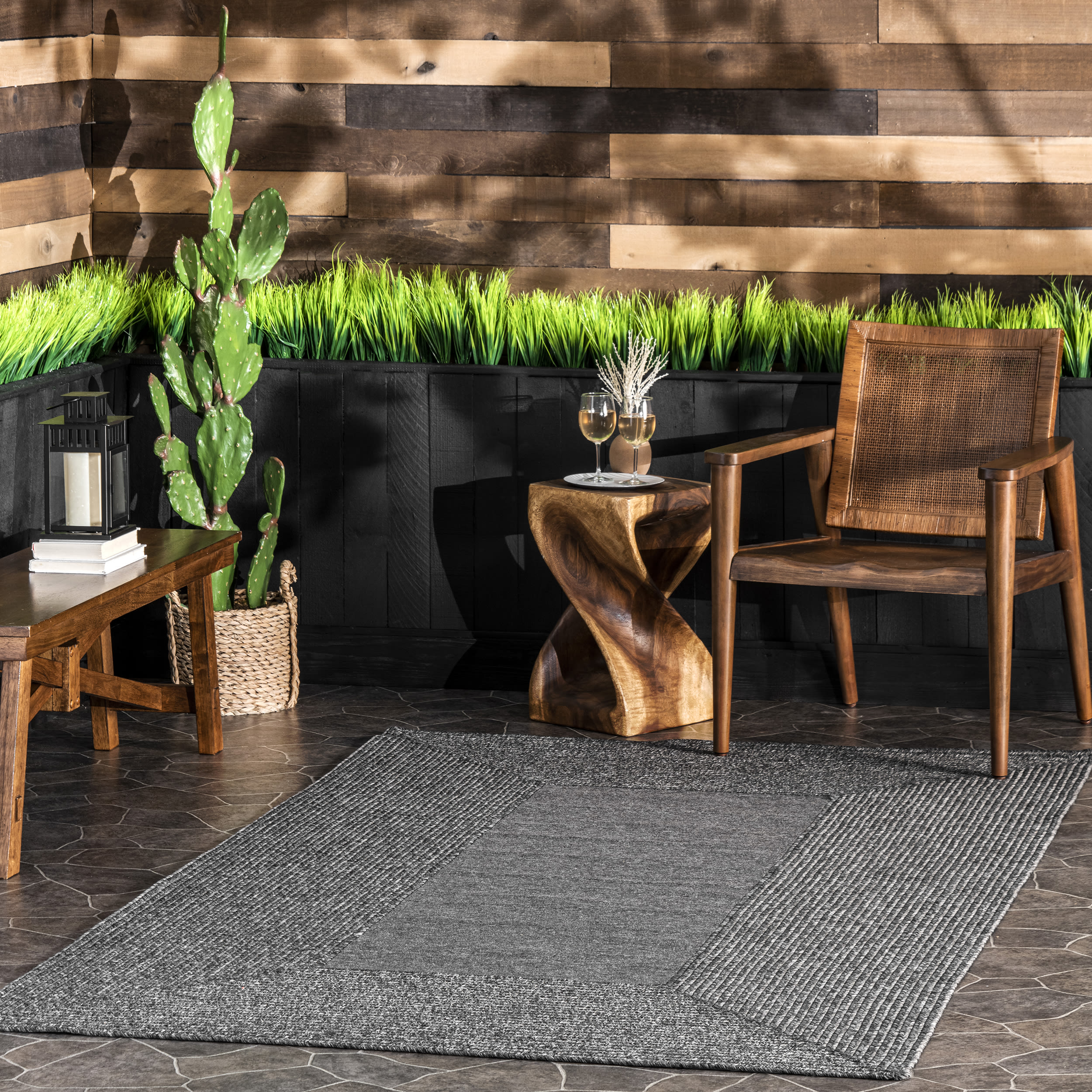 nuLOOM HJFV12A-76096 Festival Border 8 x 10 (ft) Loomed Polypropylene Charcoal Rectangular Indoor Border Global Area rug