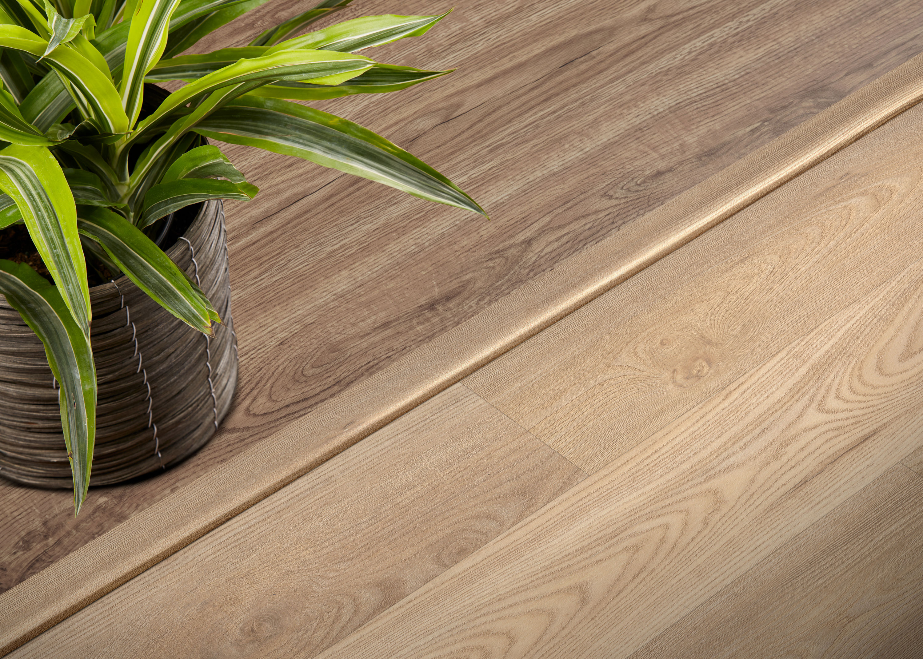 Shaw LR3MP01082 Floor-Moulding - View #4