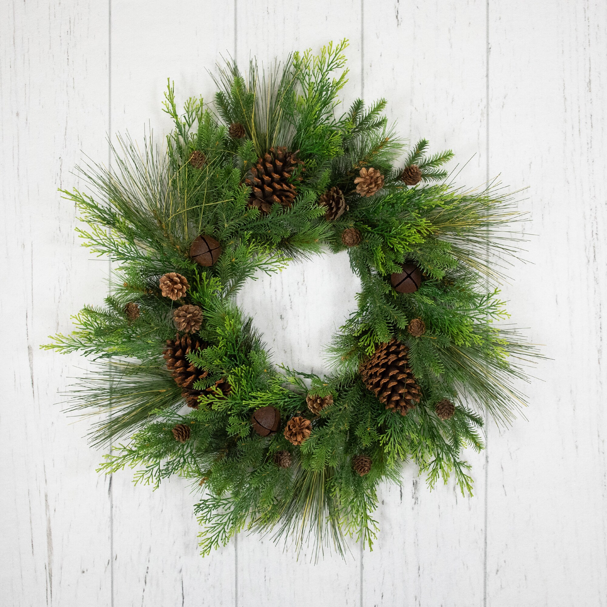 Northlight 26-in Indoor Green Pine Artificial Christmas Wreath in the ...