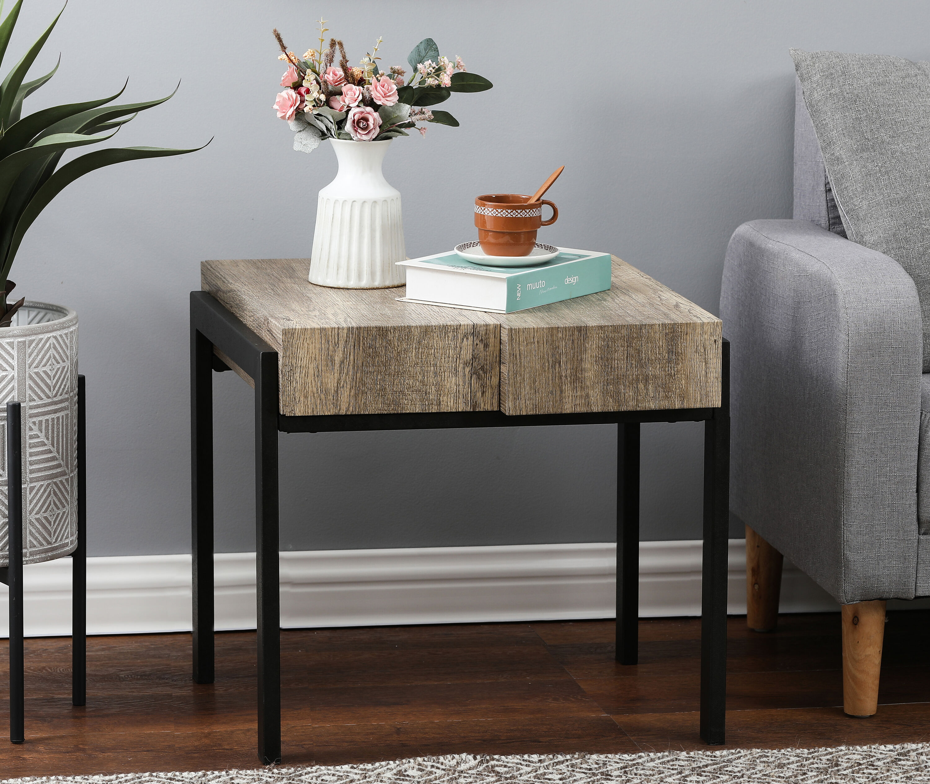 LuxenHome WHIF1530 End-Tables - View #4