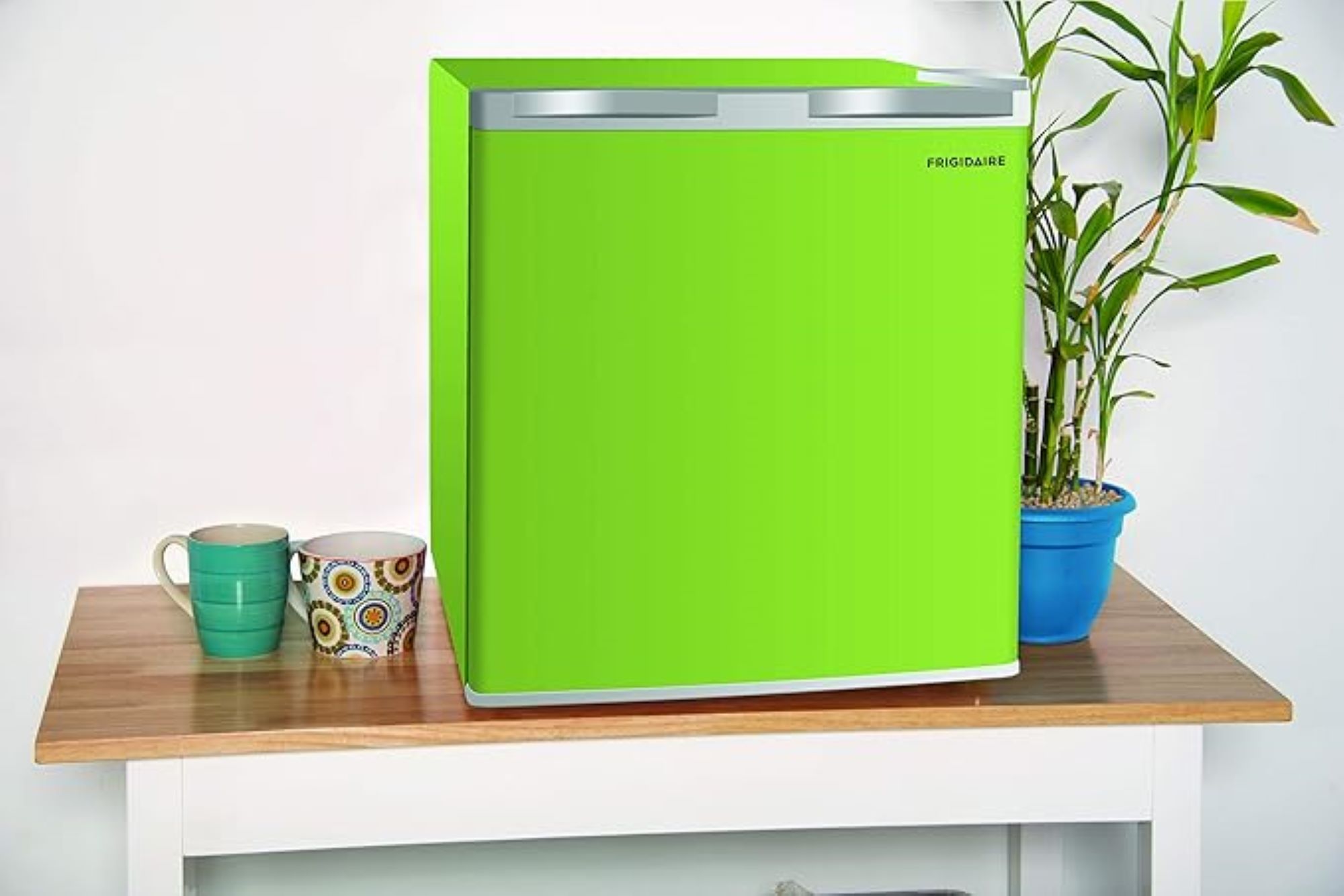 Frigidaire EFR115-GREEN Beverage-Dispensers - View #2