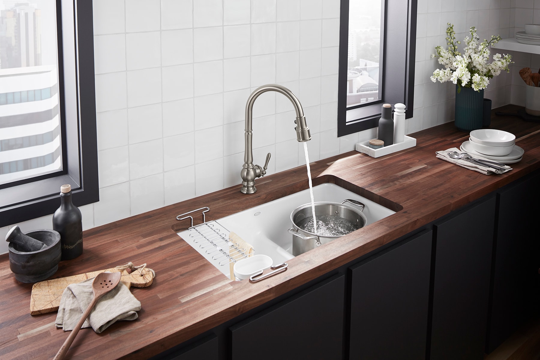 Vibrant Stainless Steel Touchless Pull-Down Kitchen Faucet