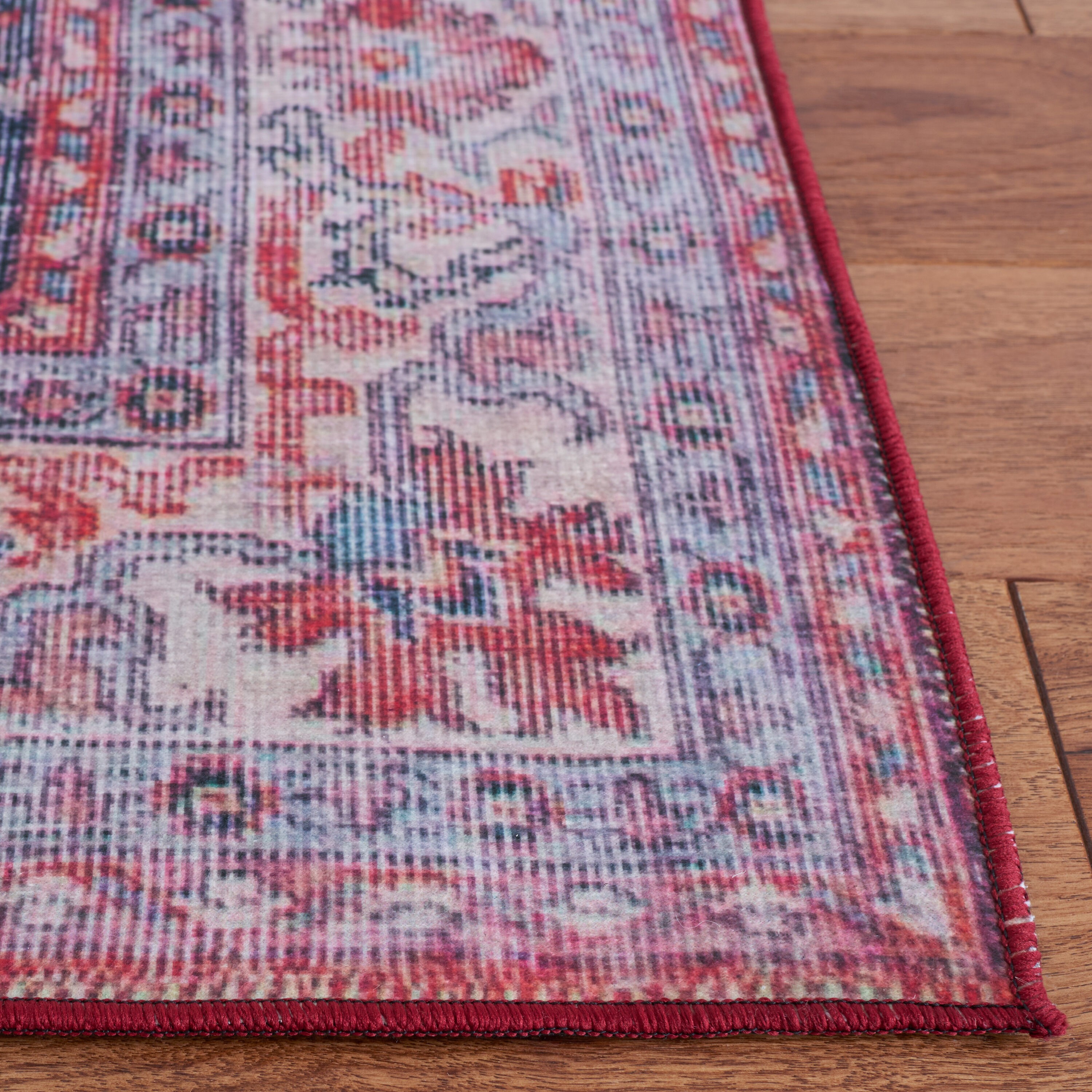 Red and Beige Traditional Washable Synthetic Area Rug, 3' x 5'