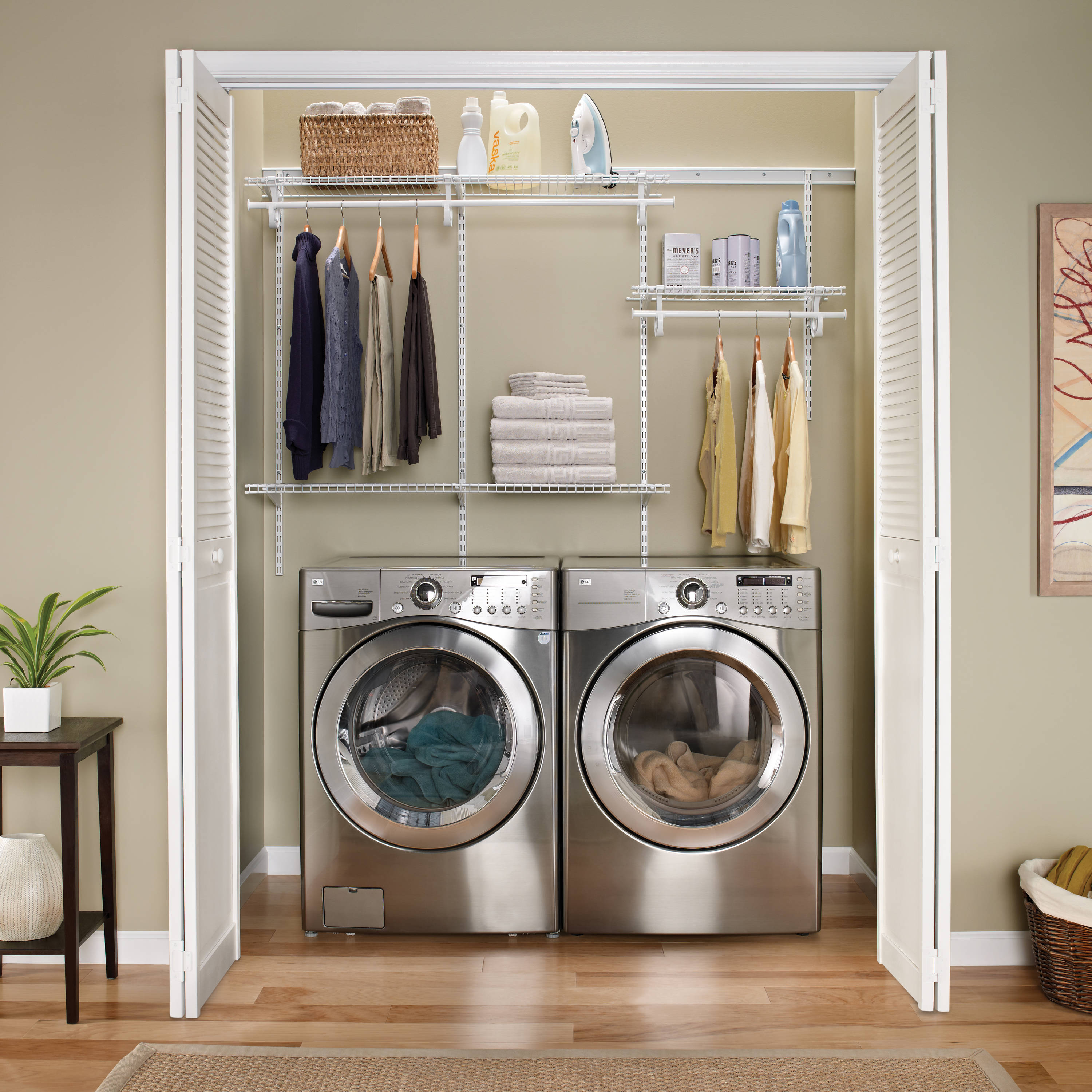 BATHROOM AND LINEN CLOSET - CustomClosetMaid