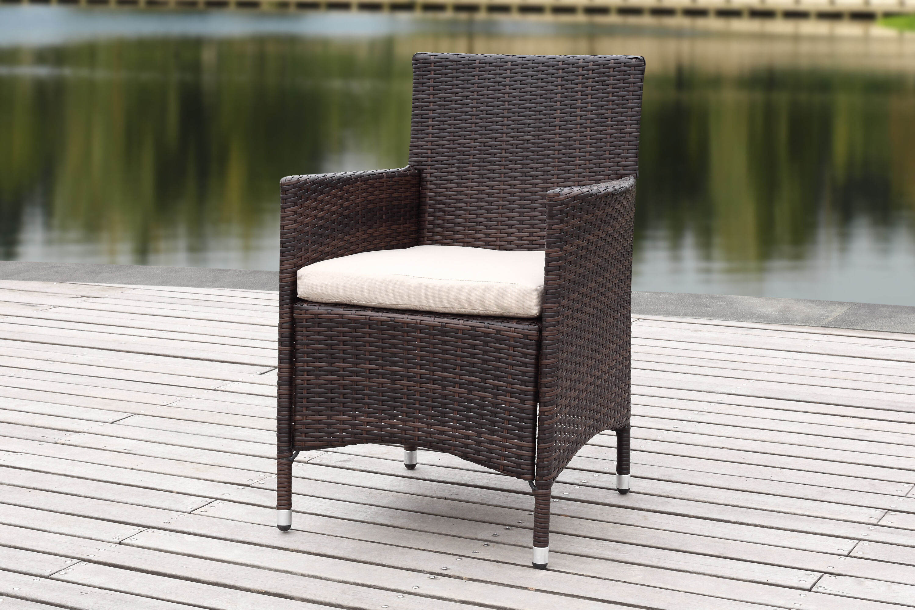 Safavieh PAT2506B-SET2 Patio-Chairs - View #6