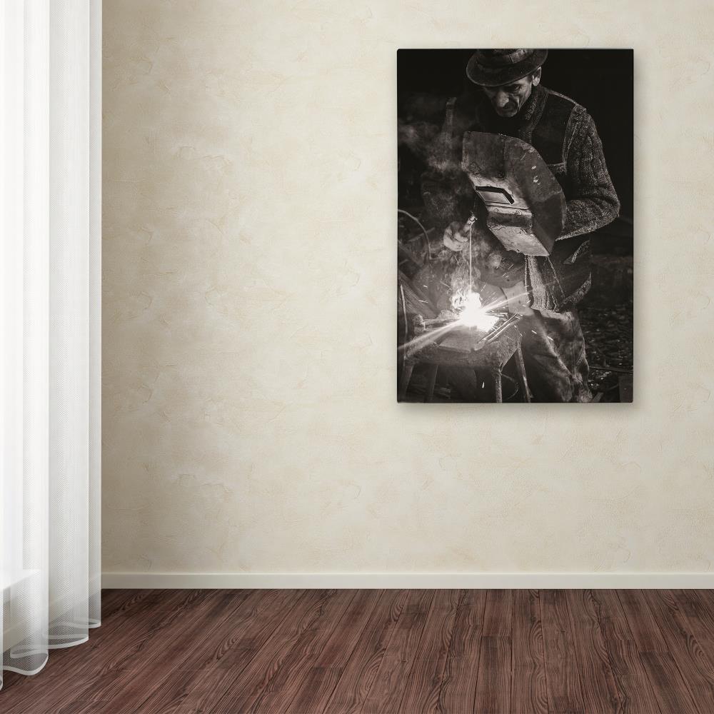 Trademark Fine Art 1X04000-C3047GG Wall-Art - View #3