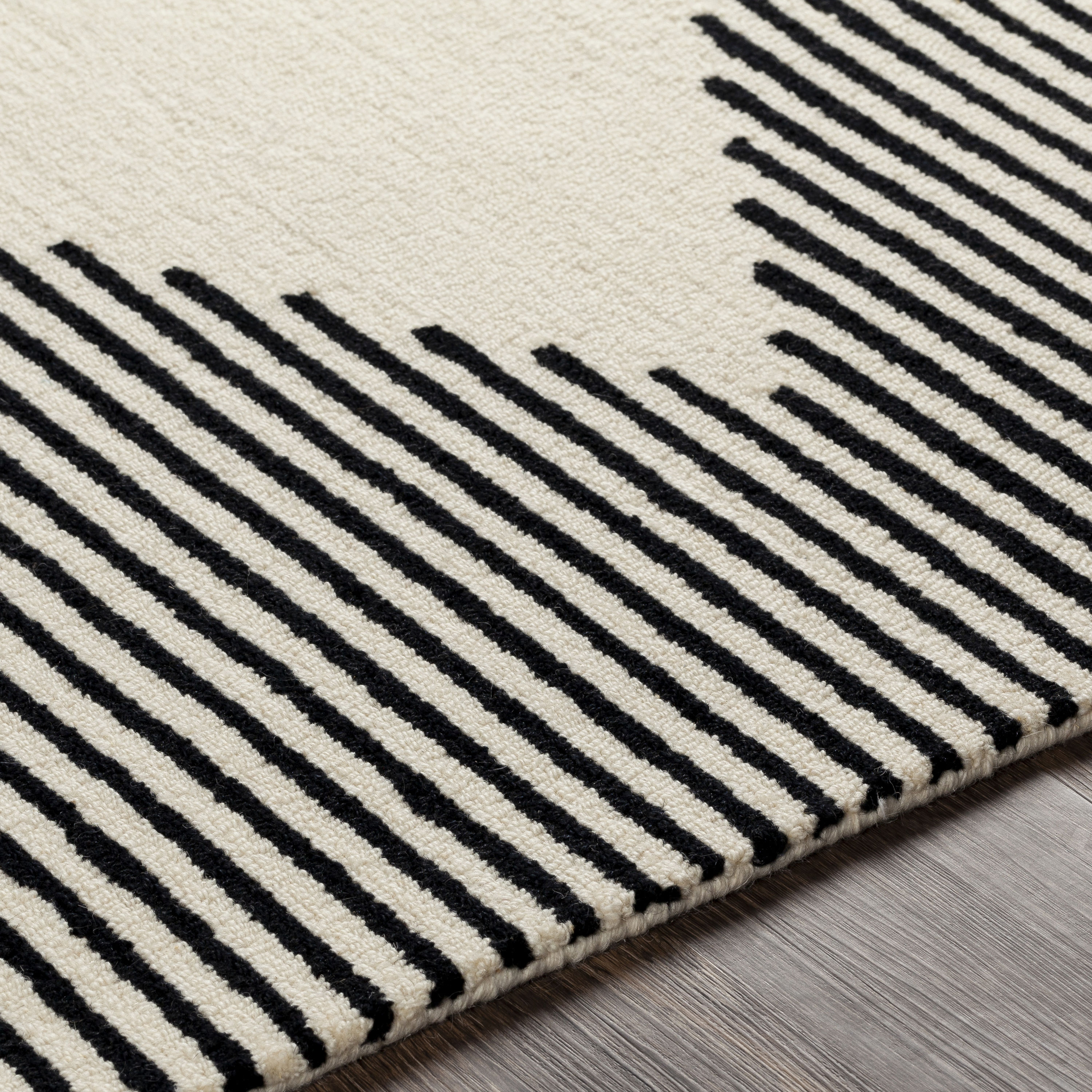 Handmade Tufted Geometric Black Wool Rug 4' x 6'
