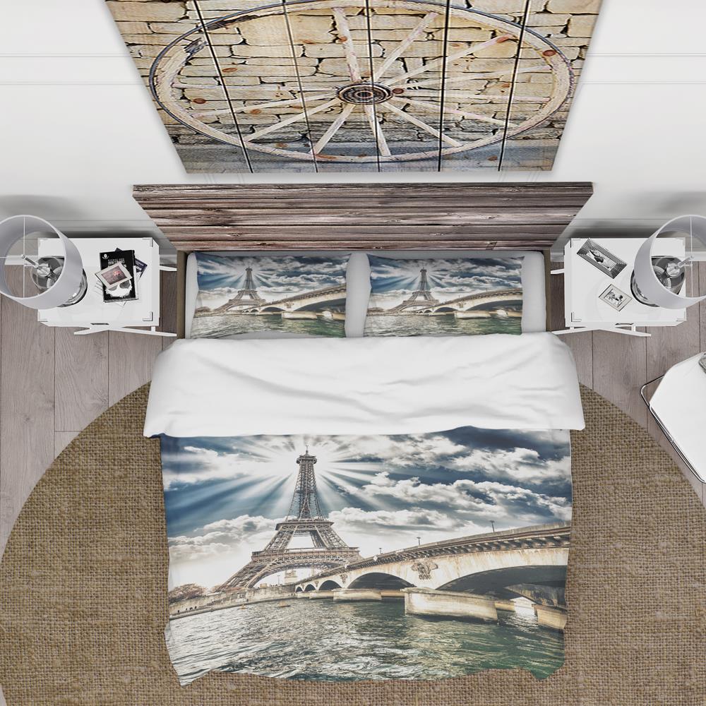 Designart BED8746-Q bedding - View #3
