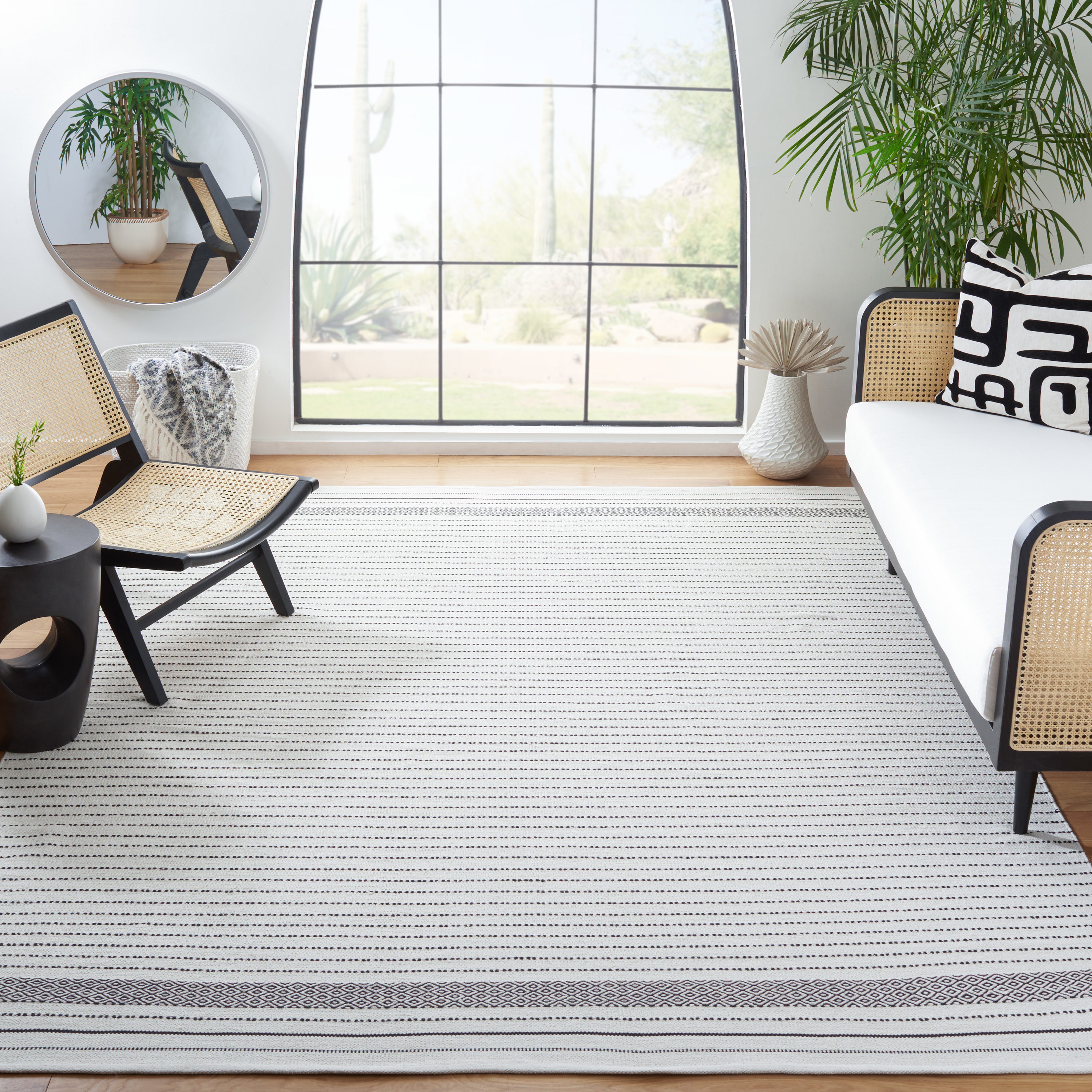 Ivory and Black Wool Flat Woven Handmade Reversible Area Rug, 5'x8'