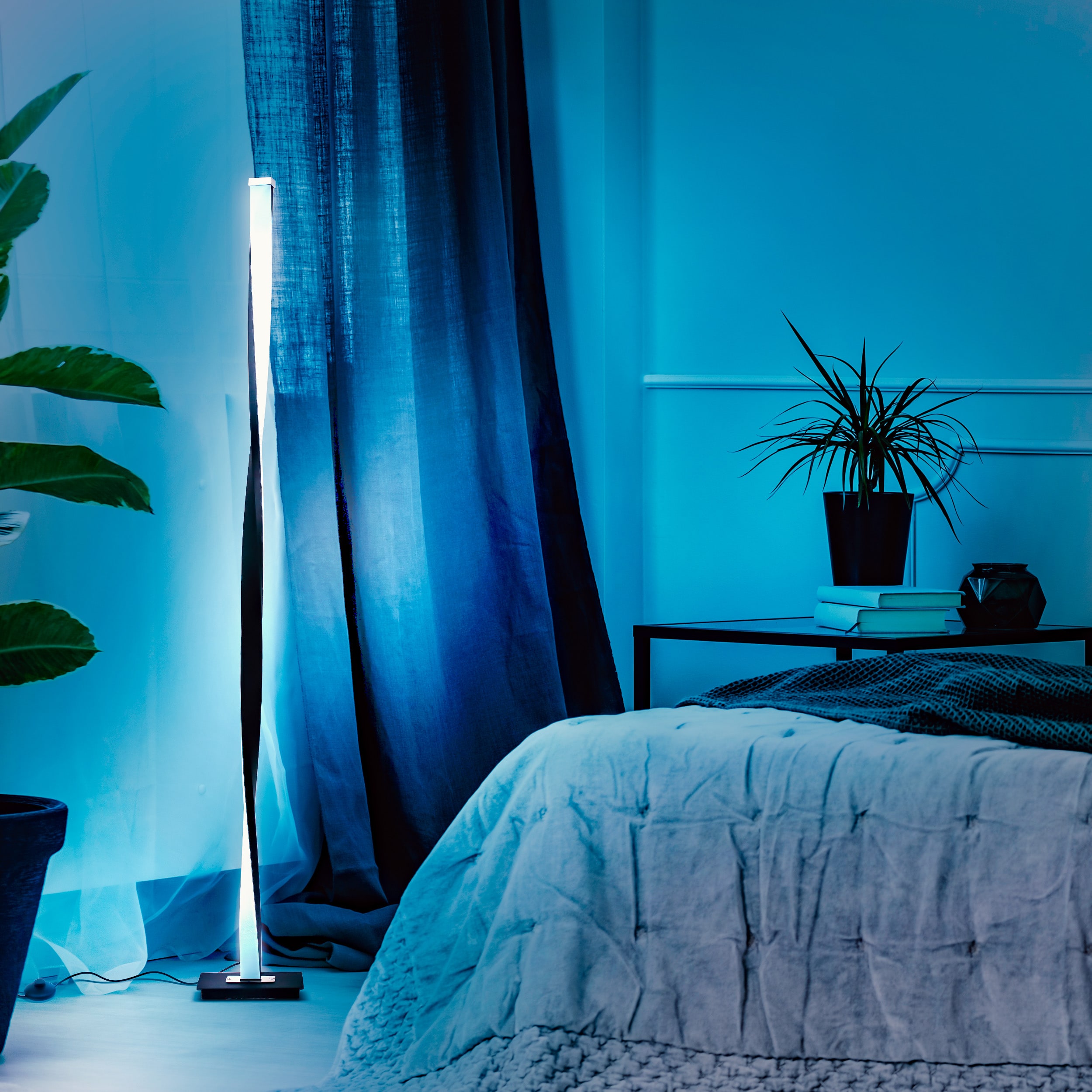 Brightech FL-HLXRGB-BLK floorlamps - View #7