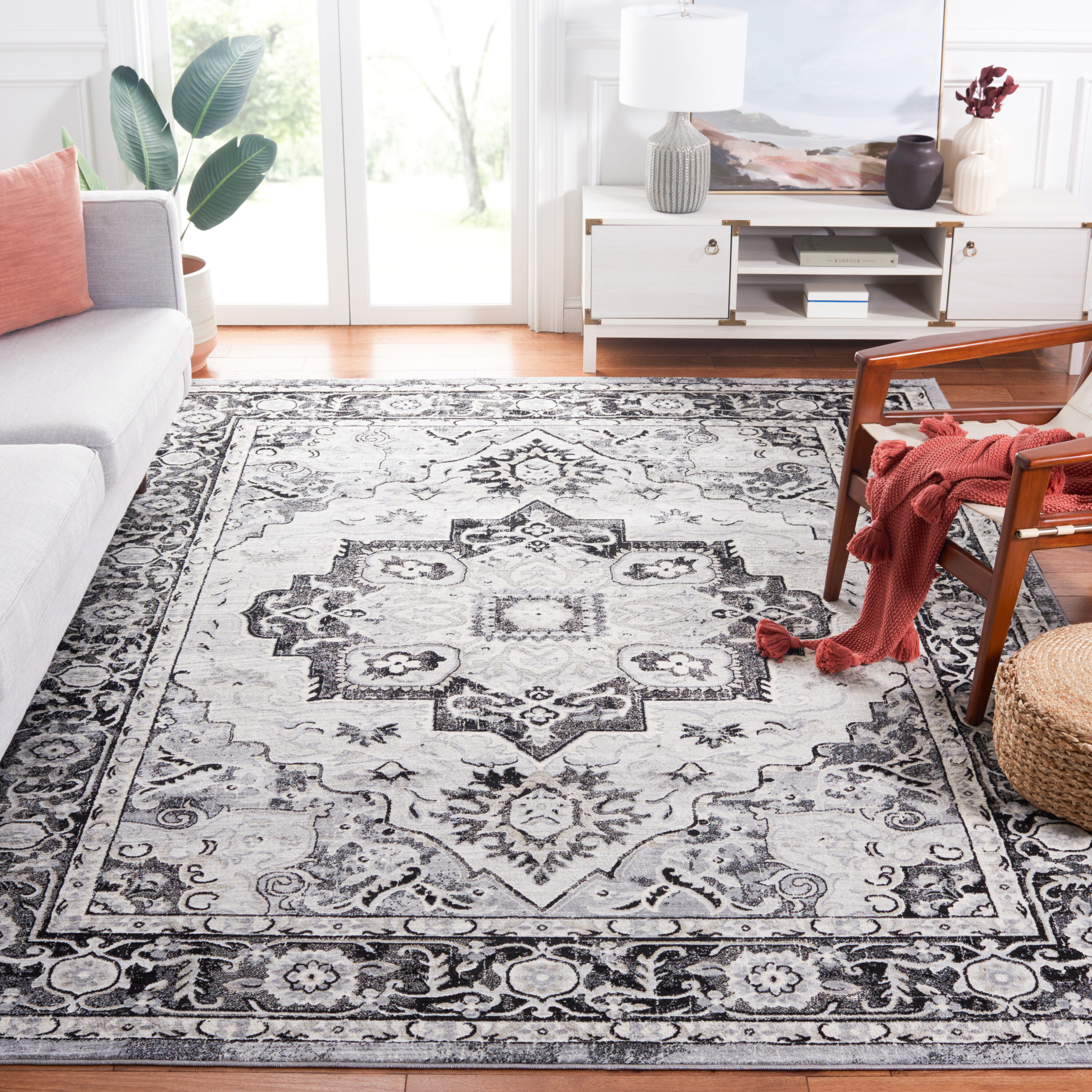 Brentwood 837Z Black Ivory 8ft x 10ft Large Rectangle Rug
