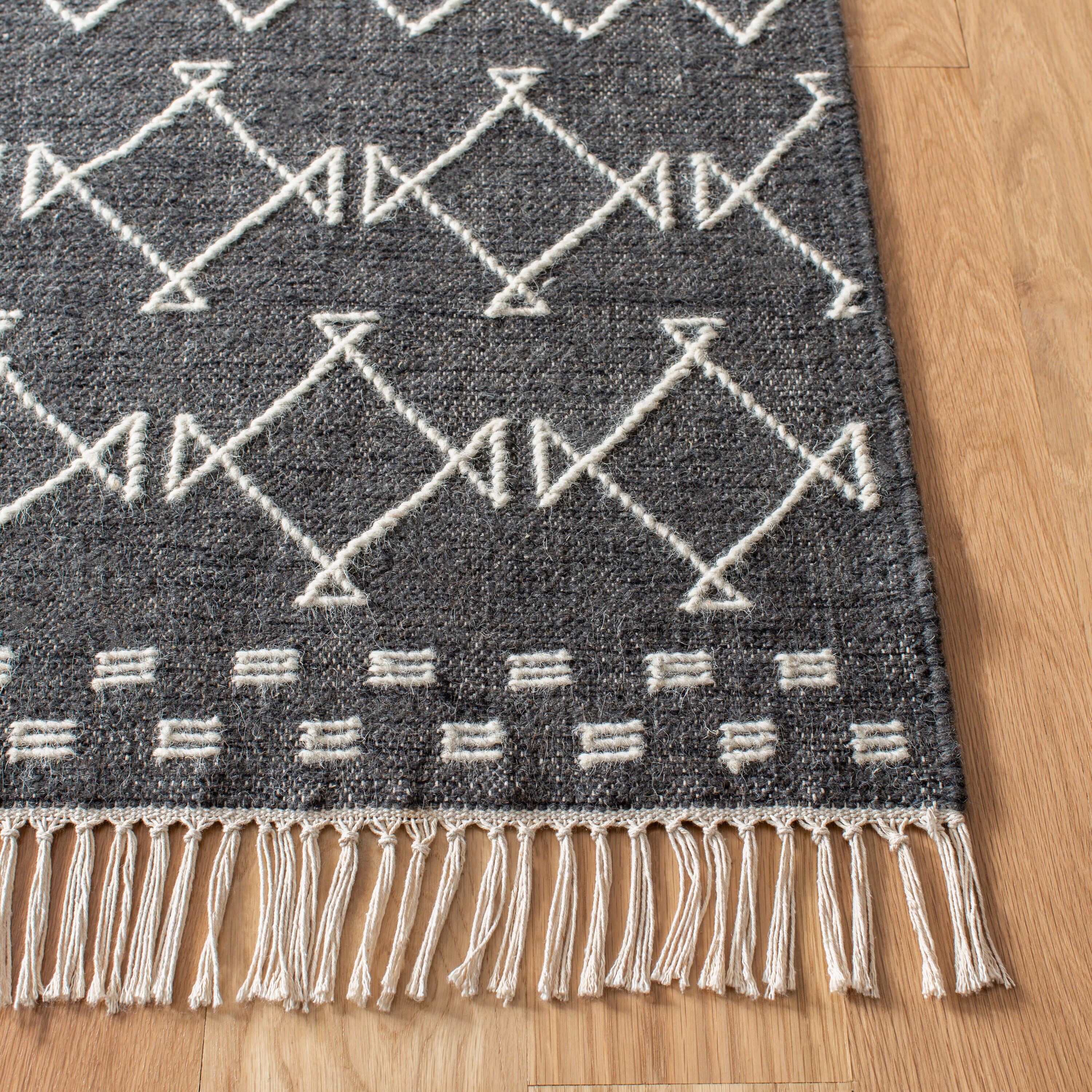 Safavieh KLM522A-4 rugs - View #5