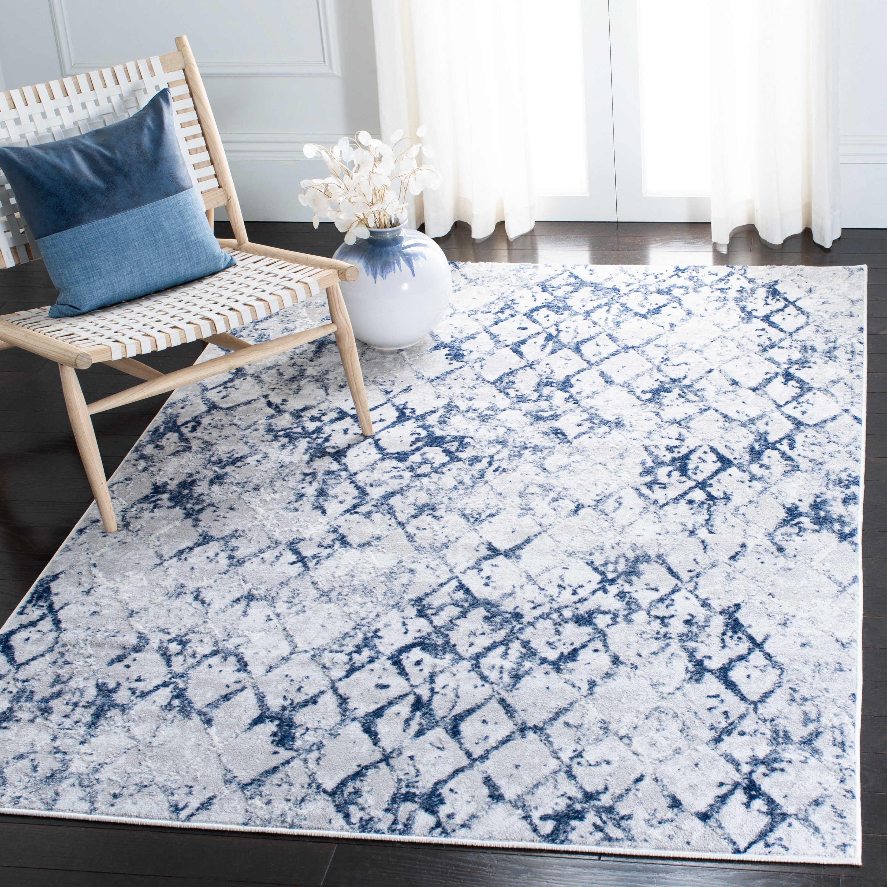 Safavieh ALA783H-7SQ Amelia Sassari 7 x 7 (ft) Loomed Synthetic Gray/Navy Square Indoor Abstract Area rug