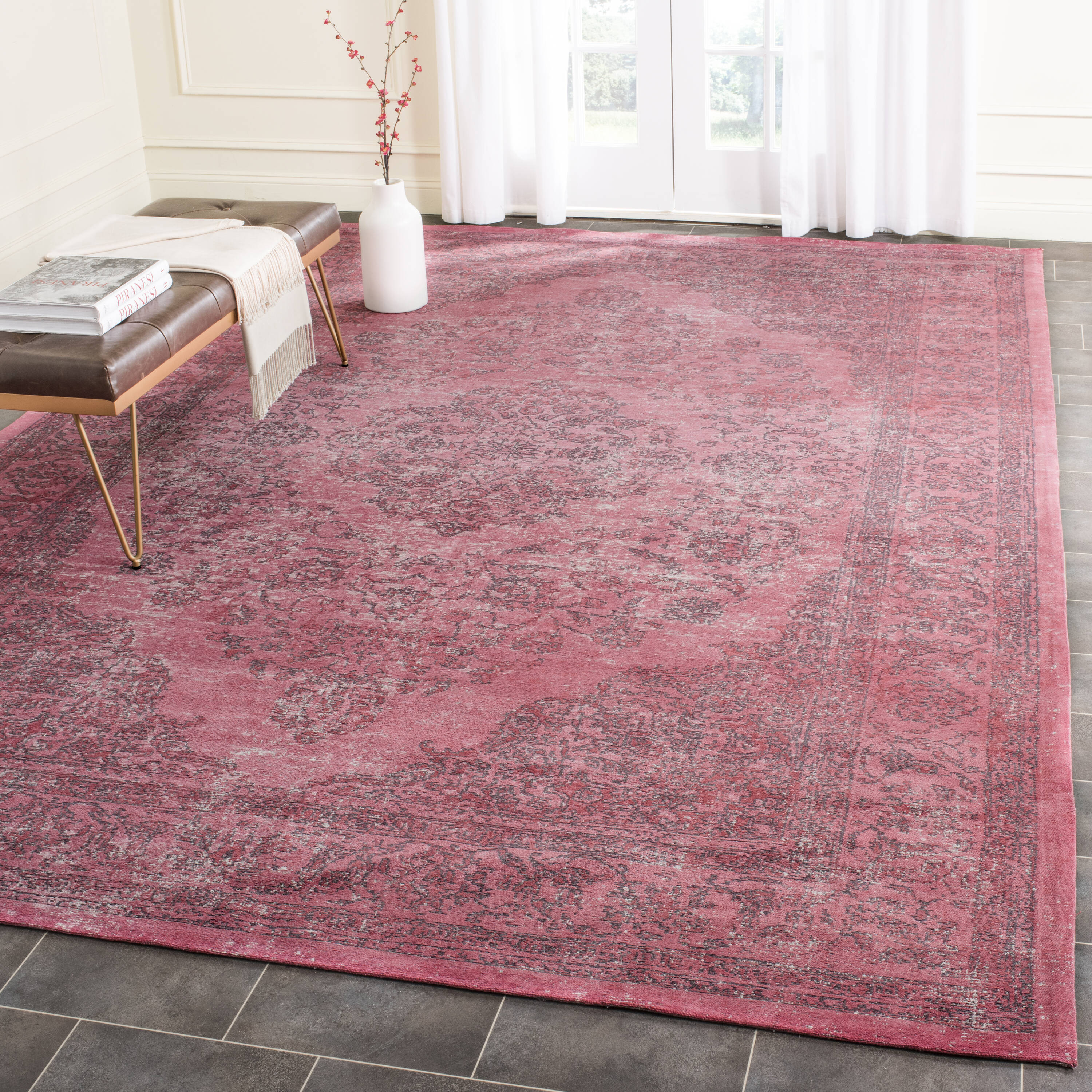 Safavieh CLV121G-9 Classic Vintage Bornez 9 x 12 (ft) Loomed Cotton Fuchsia Rectangular Indoor Distressed/Overdyed Vintage Area rug