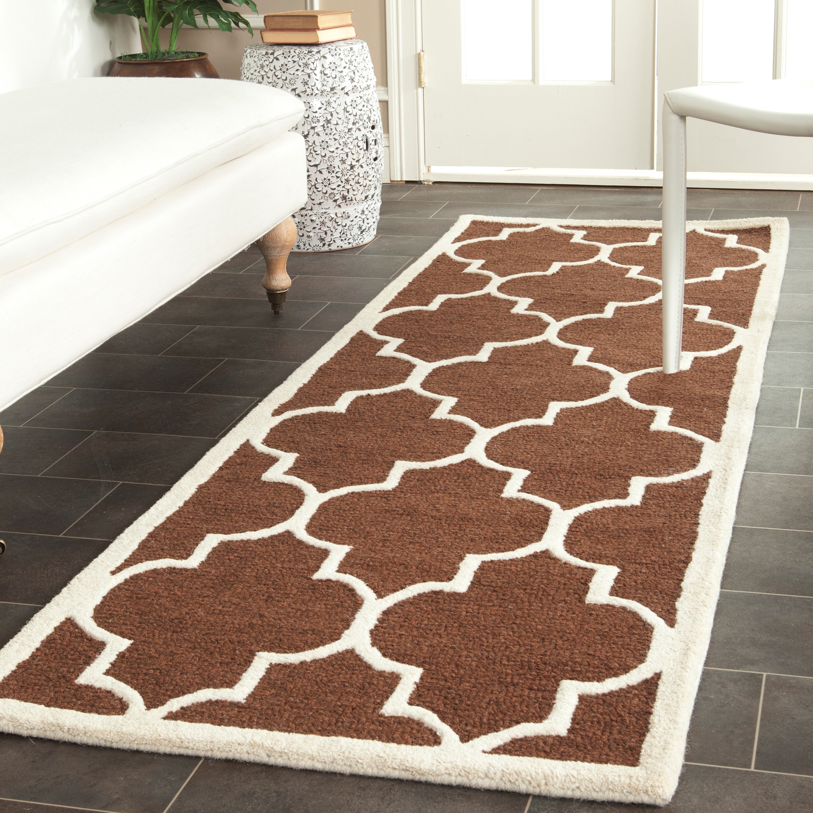 Safavieh - Cambridge 134 Dark Brown/Ivory Contemporary 2ft-6in x 12ft Runner Rug