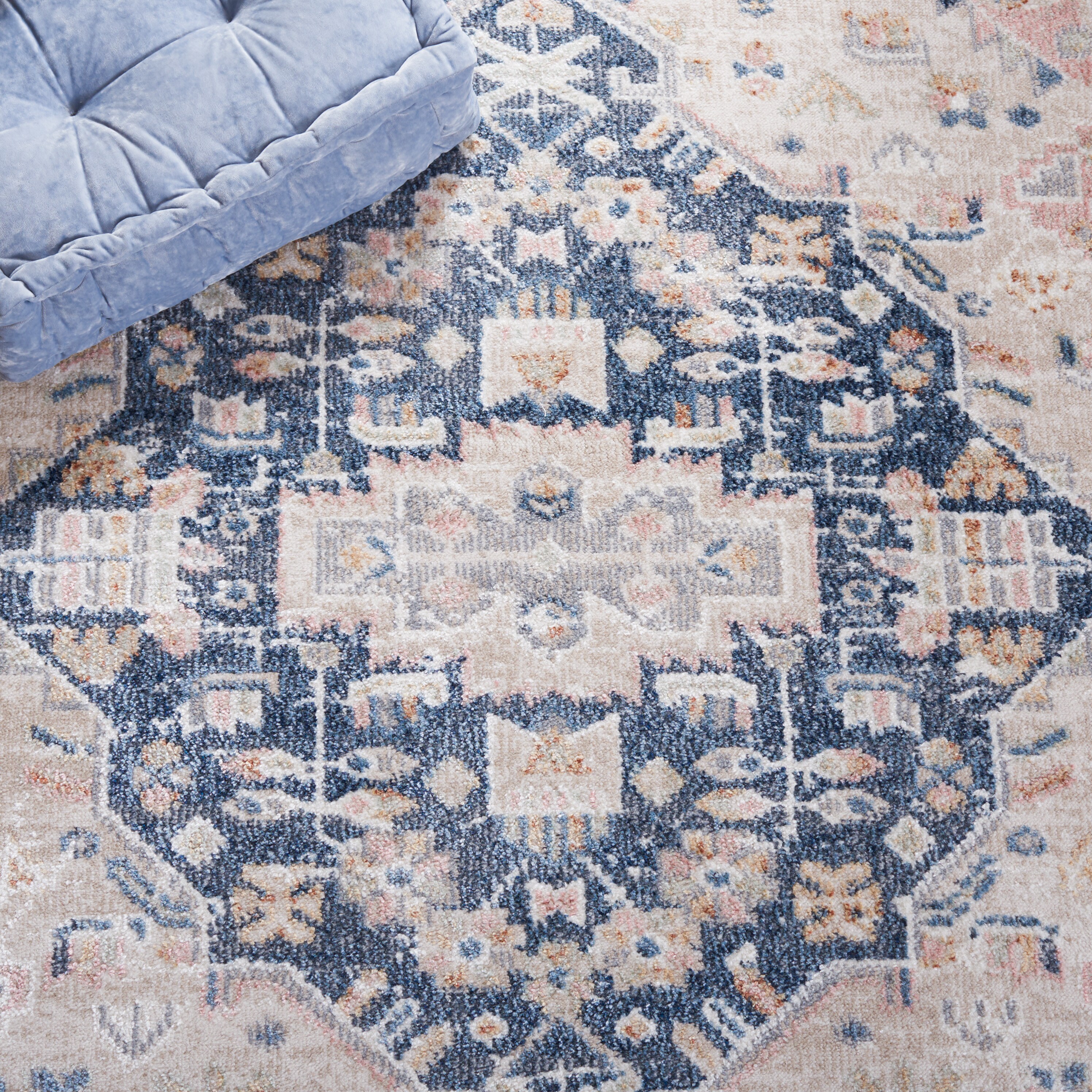 Safavieh BLR200B-7SQ rugs - View #7