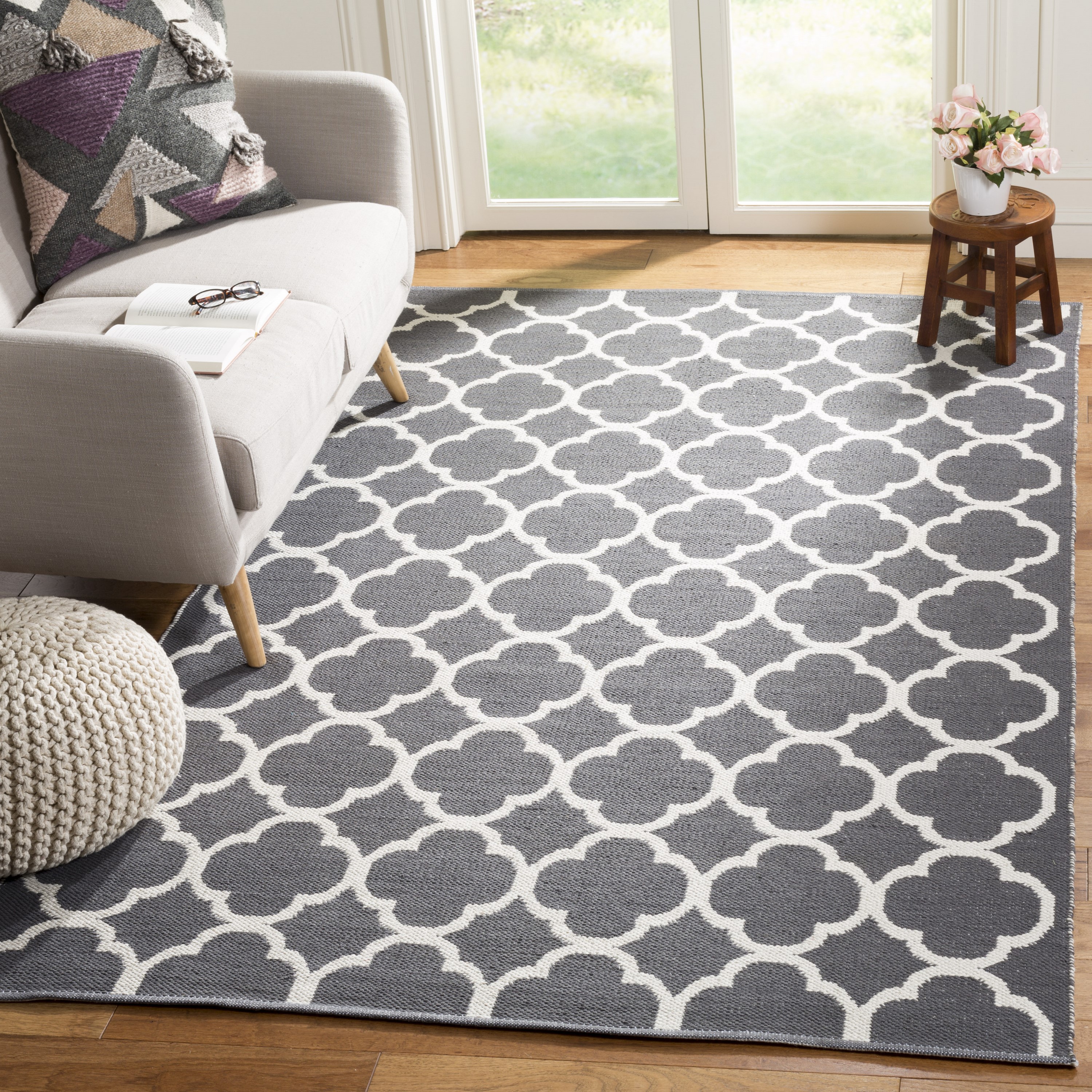 Safavieh MTK725E-8 Montauk Kure 8 x 10 (ft) Cotton Dark Gray/Ivory Rectangular Indoor Trellis Area rug