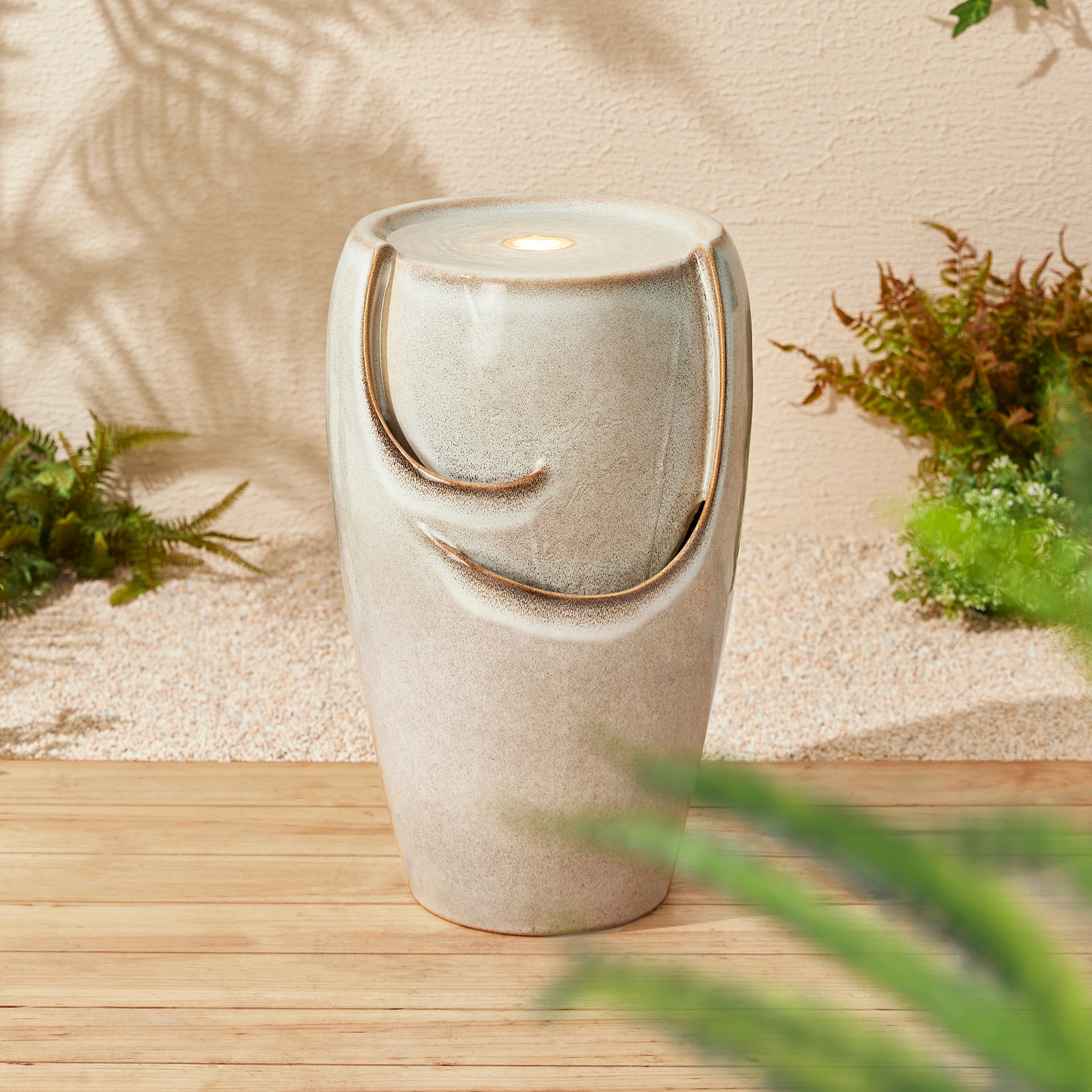 Glitzhome GH2007300022 21.25-in H Ceramic Outdoor Fountain Statue Pump Included