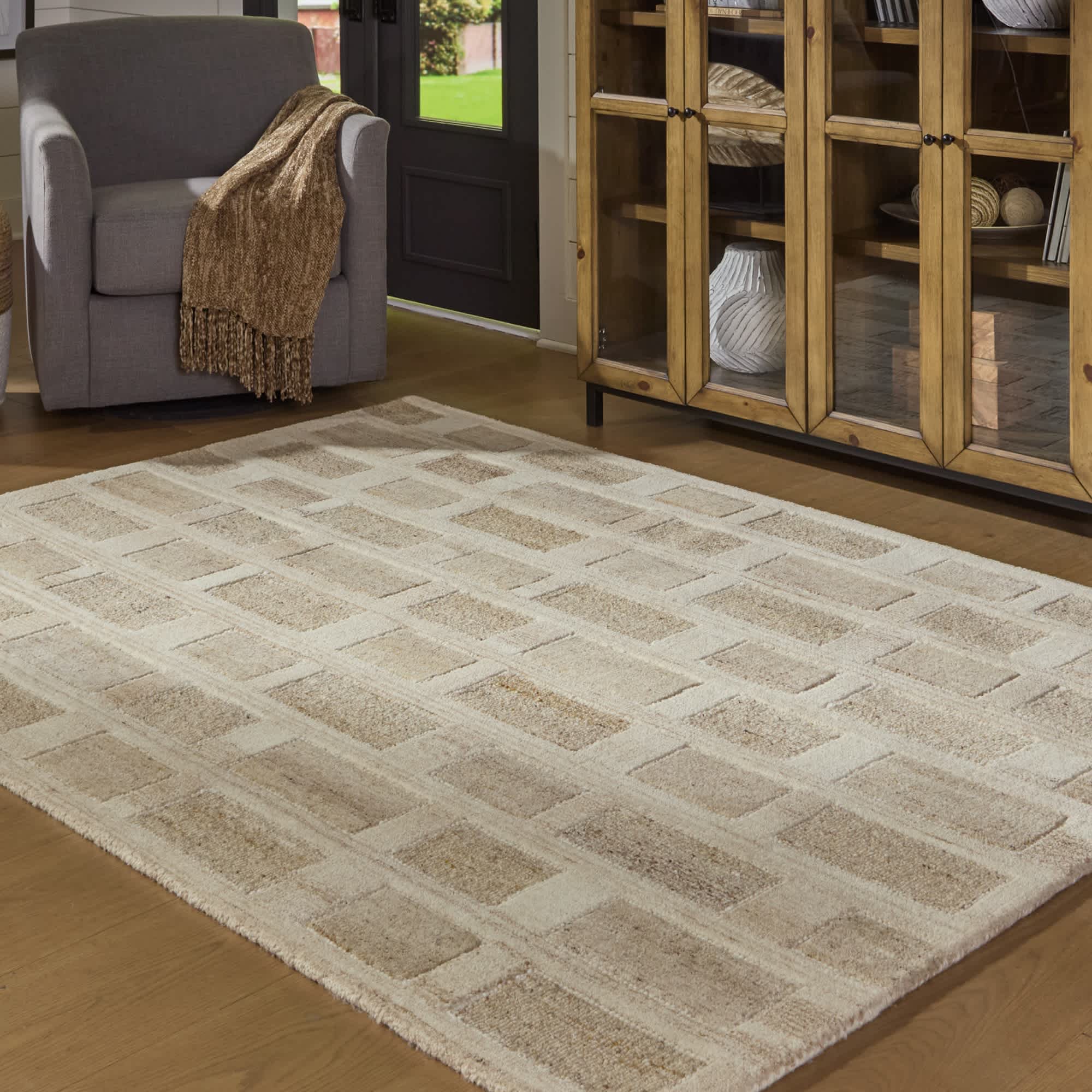 Signature Design by Ashley R407712 rugs - View #2