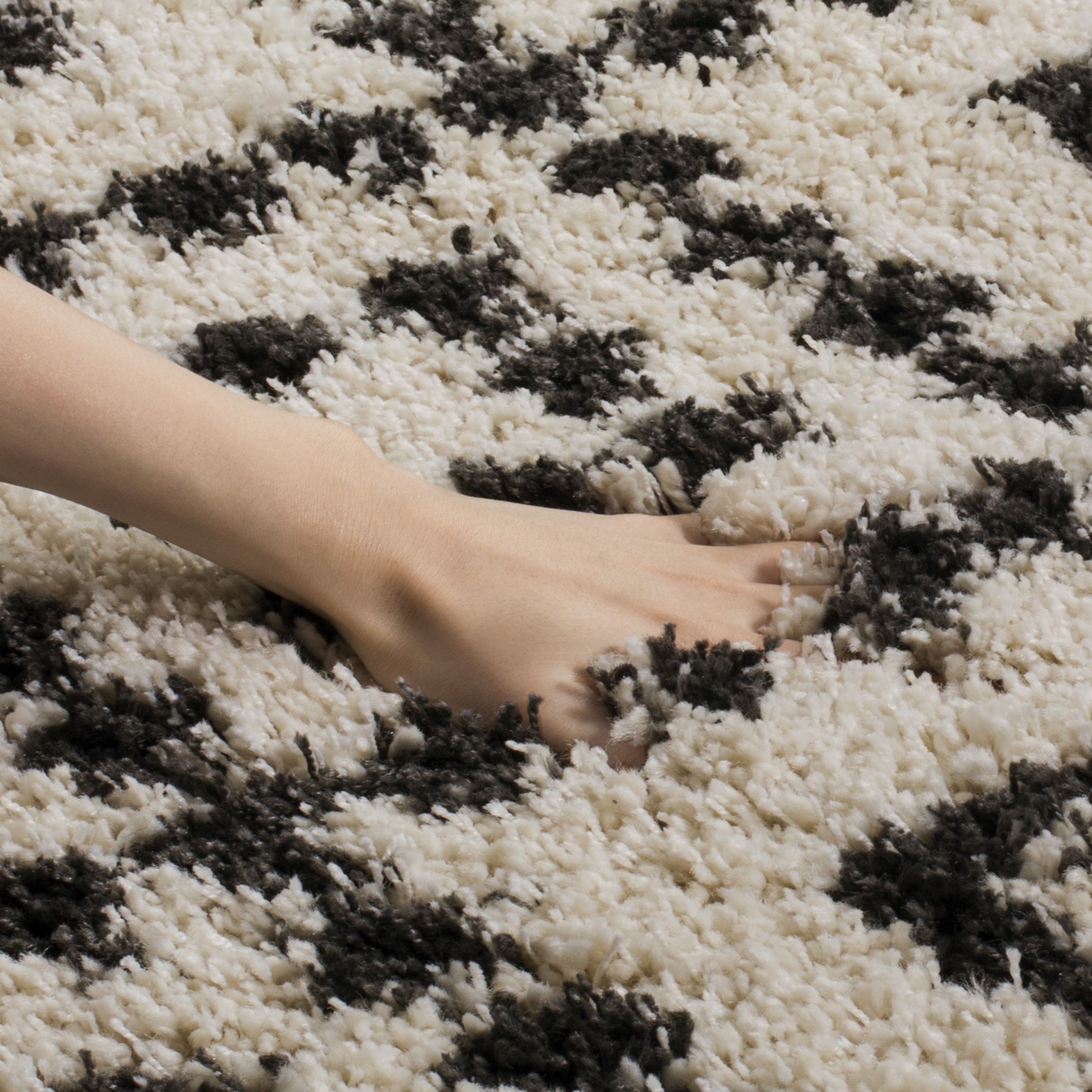 Luxurious Tribal Chic 6'7" Square Gray Shag Area Rug