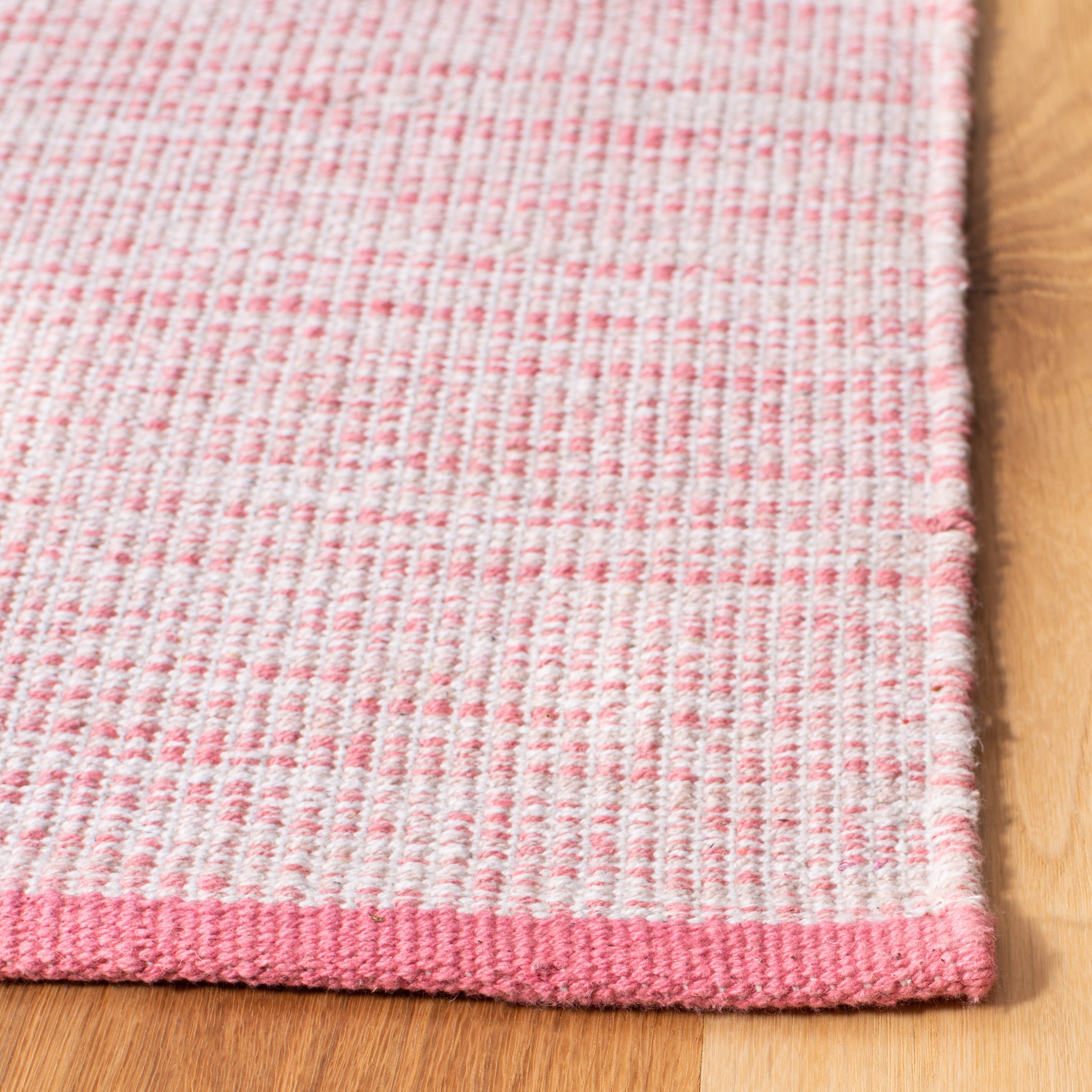 Safavieh MTK250U-4 rugs - View #4
