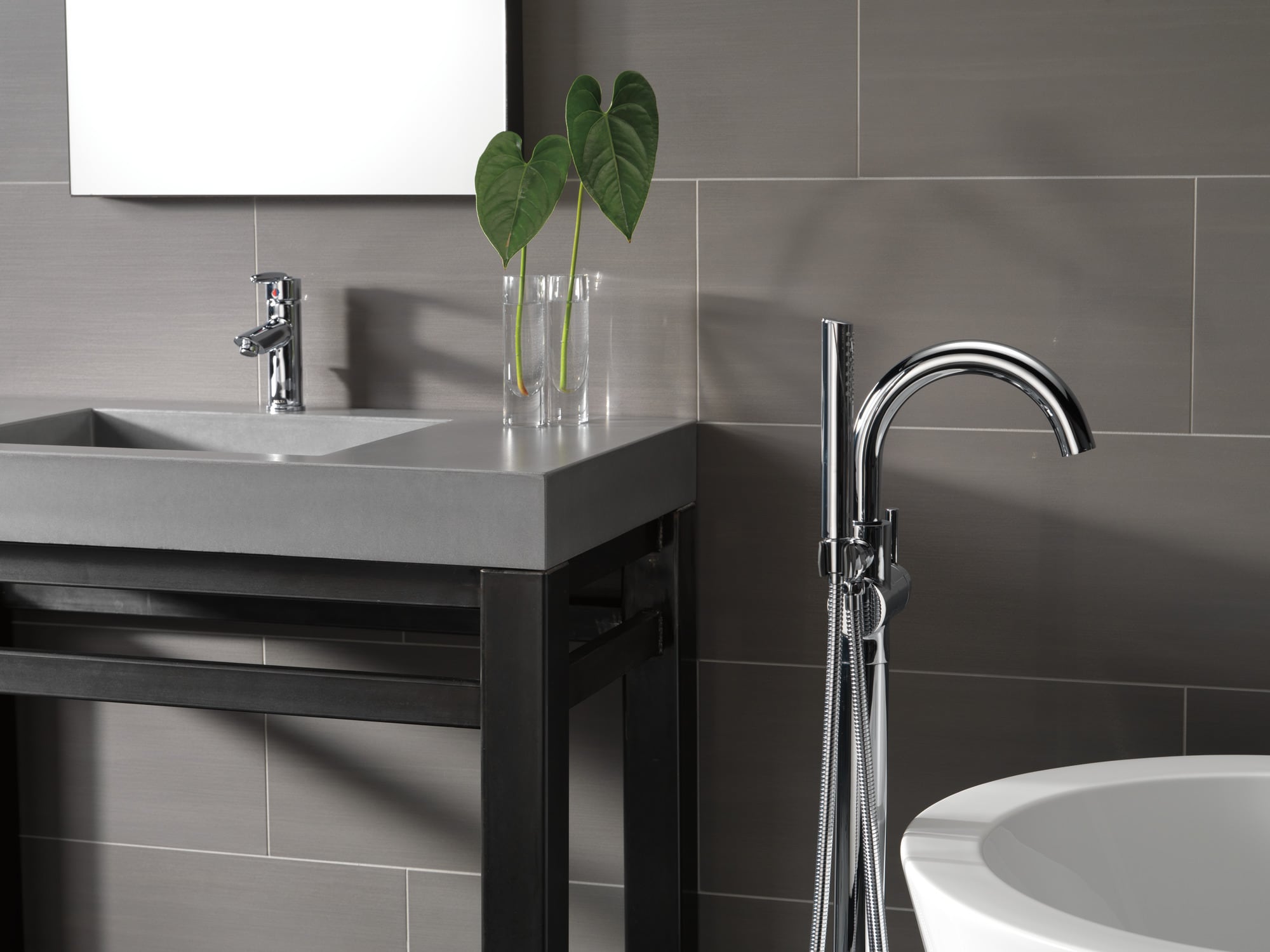 Delta T4759-FL Roman-Tub-Faucets - View #9