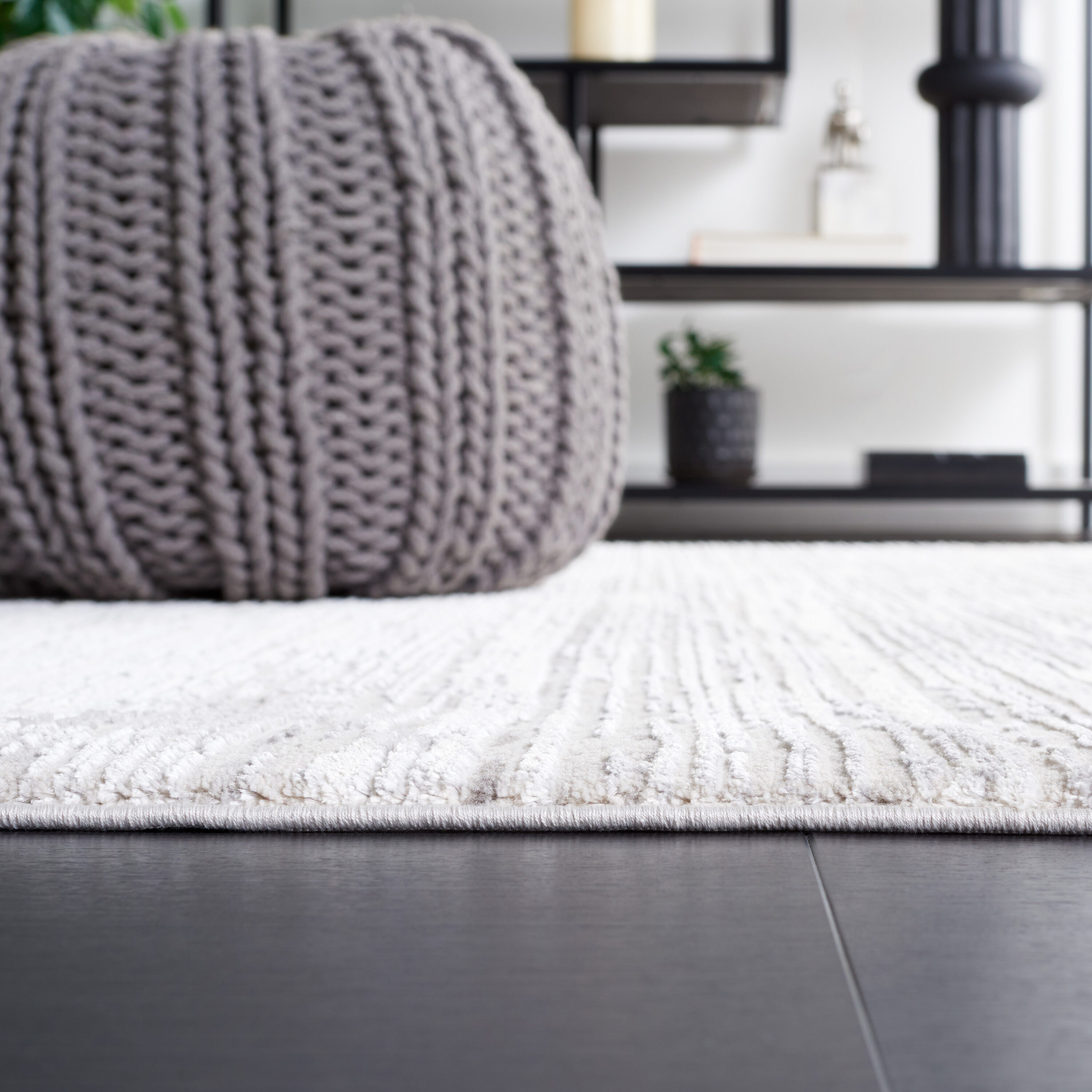 Safavieh DIA136B-7SQ rugs - View #5