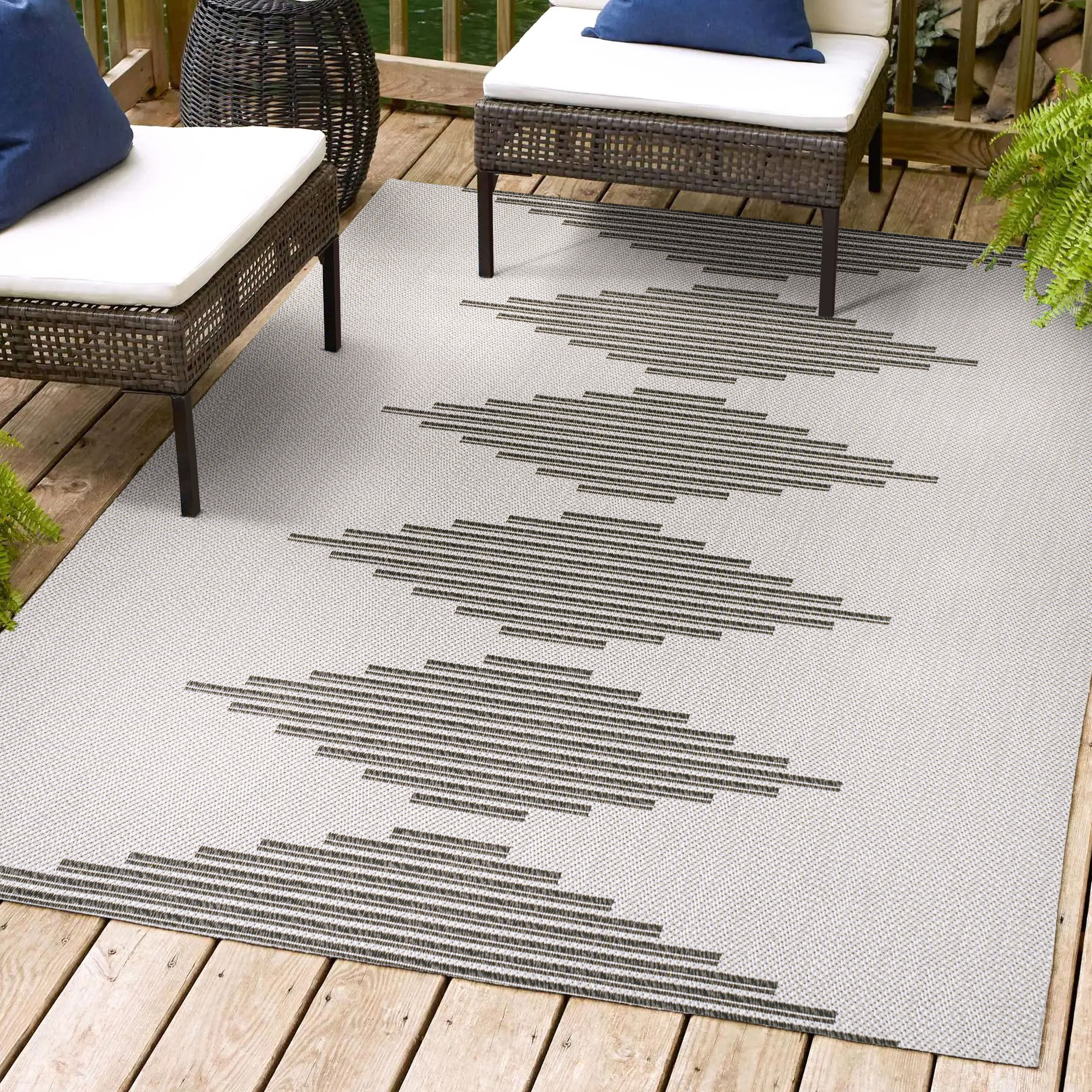 JONATHAN  Y SMB204B-8 Santa Monica Vinales 8 x 10 (ft) Loomed Polypropylene Light Gray/Black Rectangular Indoor/Outdoor Geometric Southwestern Area rug