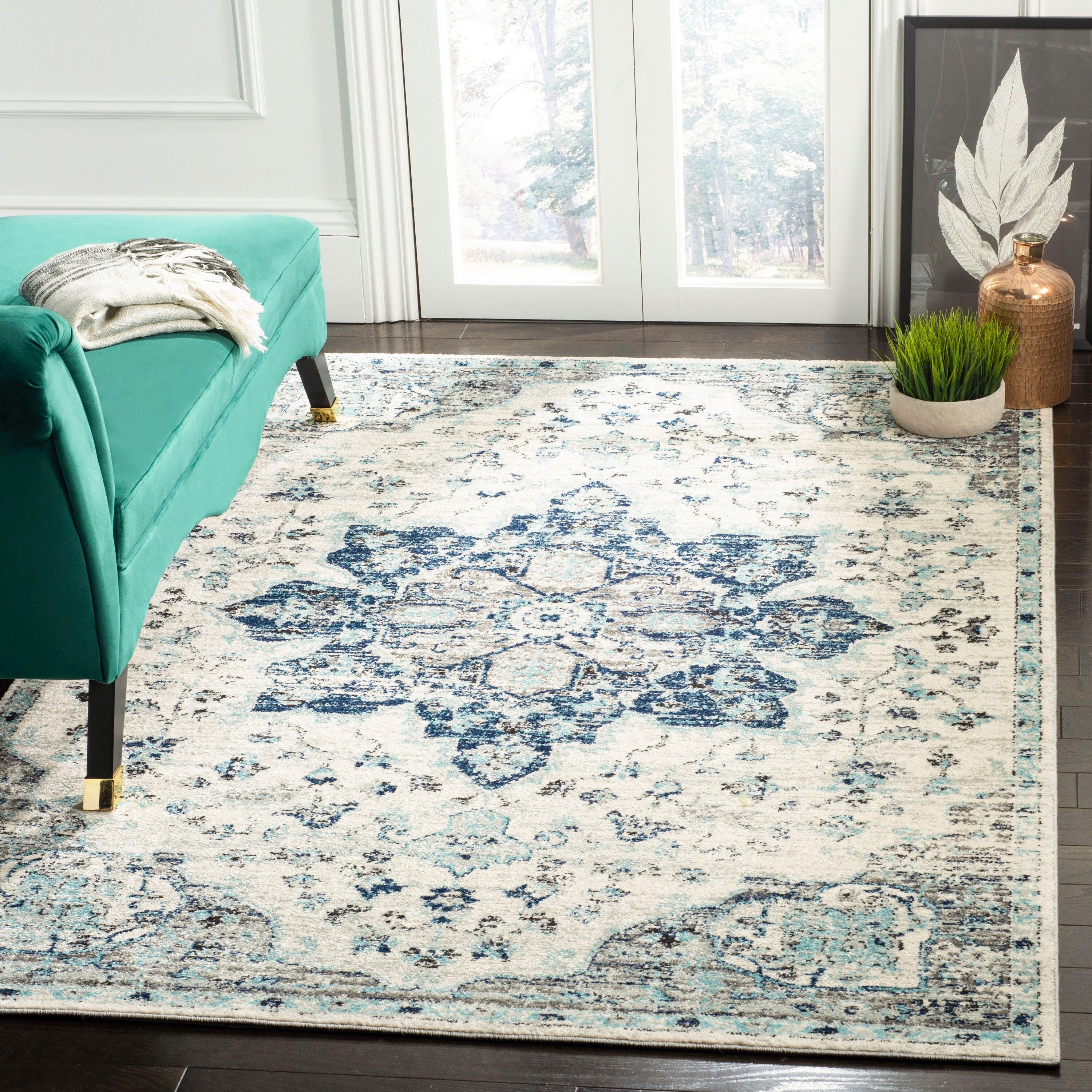 Ivory/Navy Synthetic 4' x 6' Easy-Care Stain-Resistant Area Rug