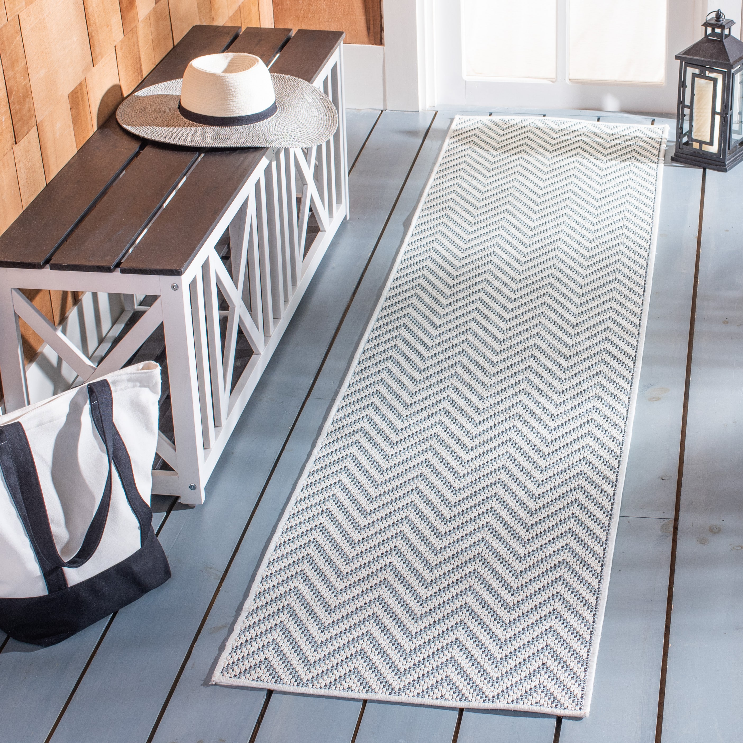 Safavieh BMU812M-28 Bermuda 800 Nana 2 x 8 (ft) Loomed Polypropylene Light Blue/Cream Rectangular Indoor/Outdoor Abstract Coastal Runner rug