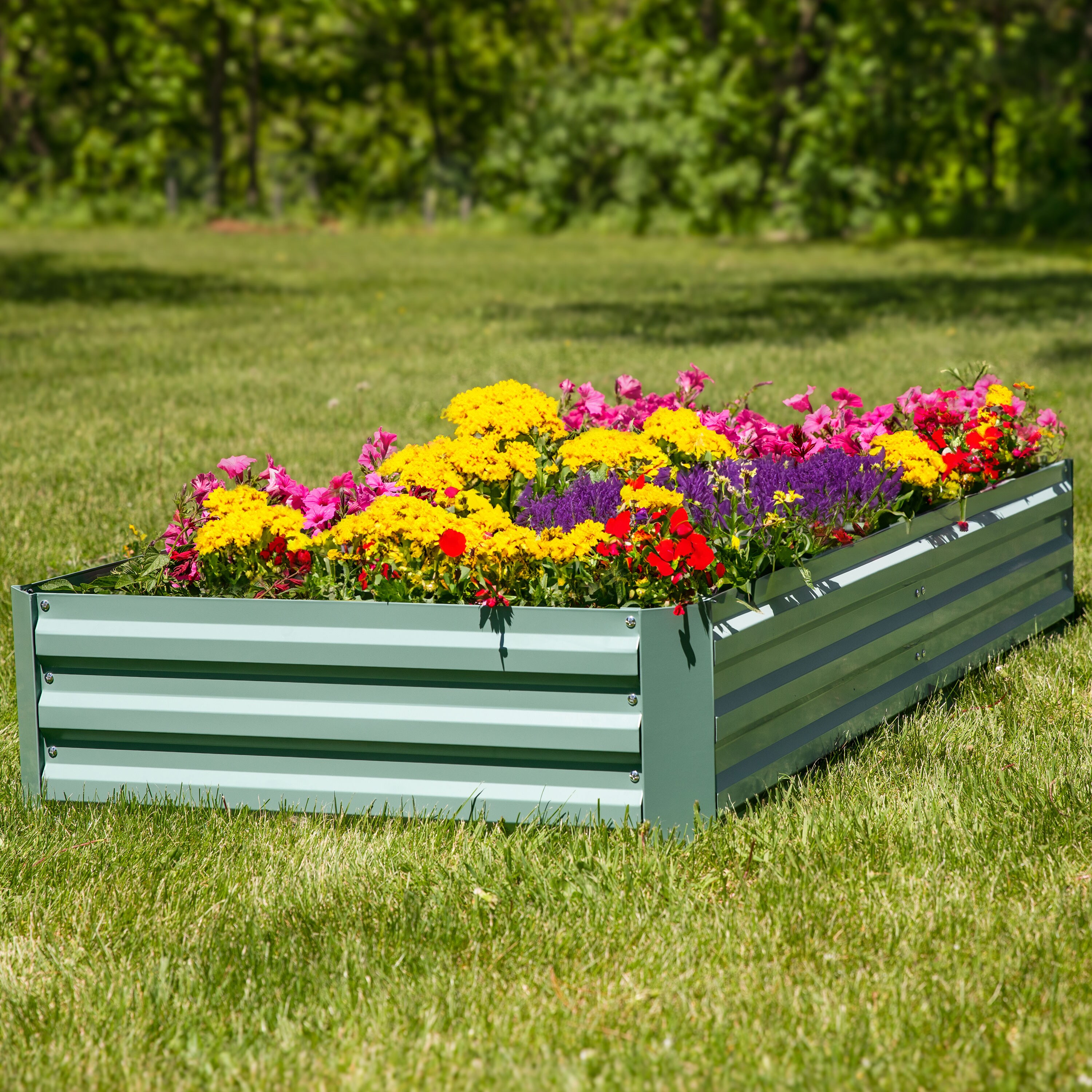 Sunnydaze Decor NPH-6501 31-cu ft 95-in W x 47-in L x 12-in H Green Galvanized Metal Raised Garden Bed