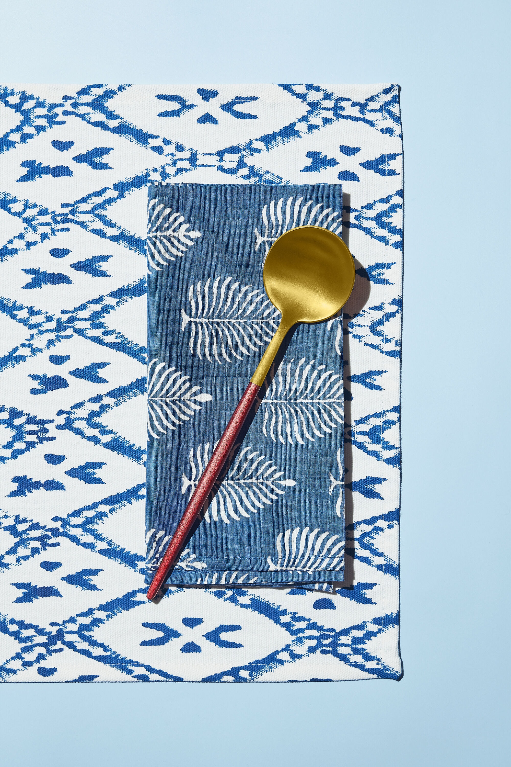 GAURI KOHLI GK71012 Neemrana Indoor Blue Table Cover for 4-ft rectangle