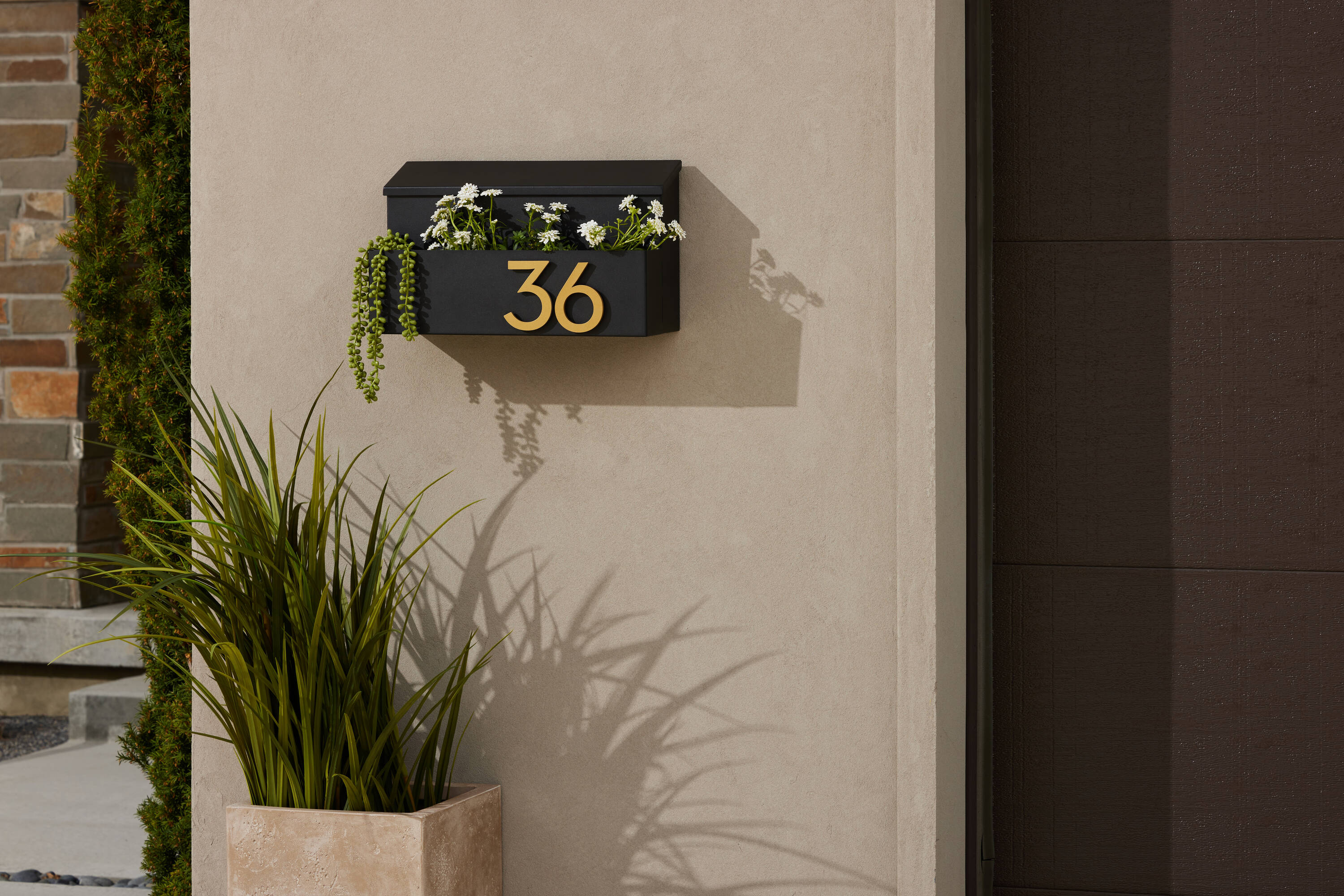 Post & Porch GARDEN-BLACK mailboxes - View #5