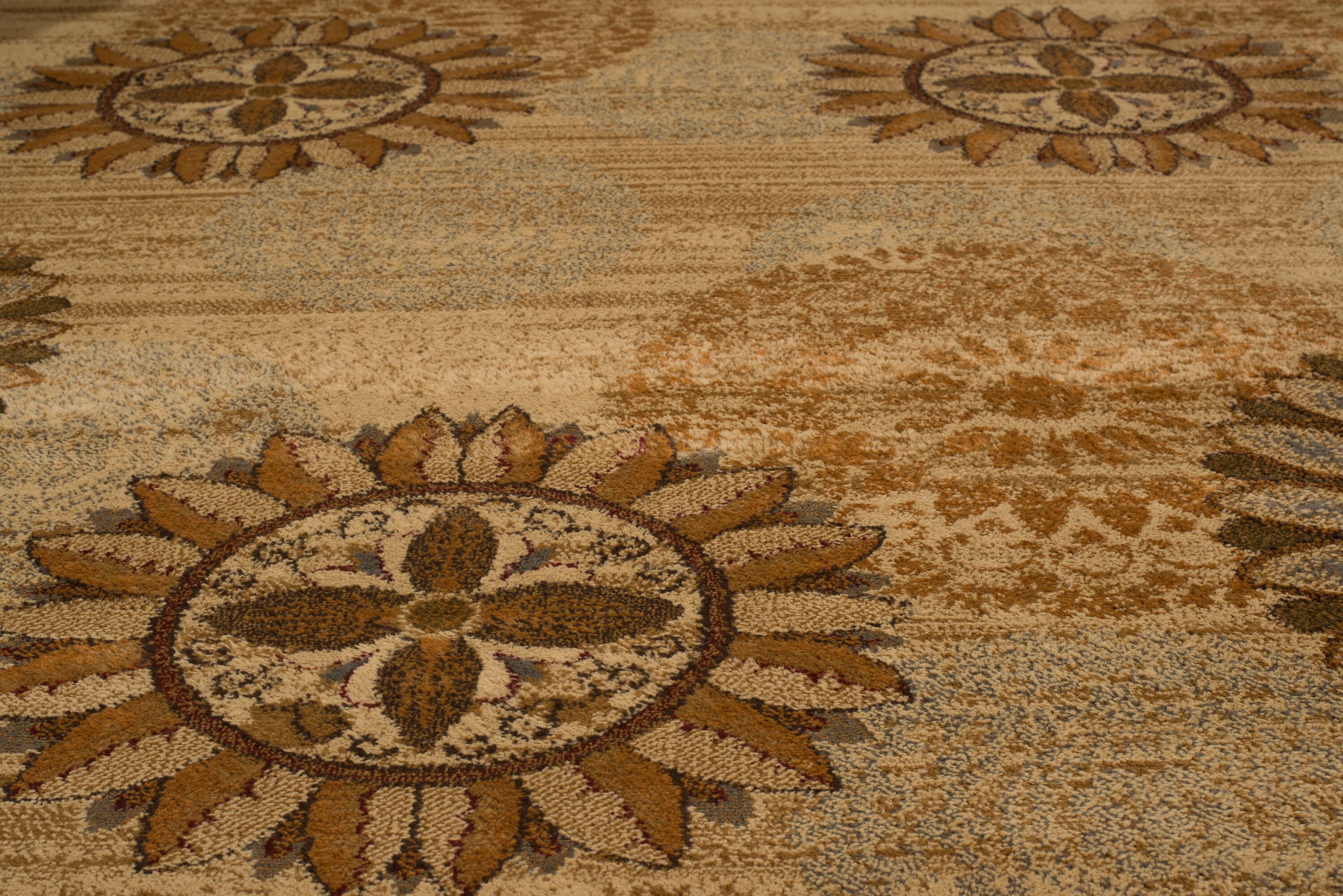 United Weavers Of America 750 00315 58 rugs - View #4