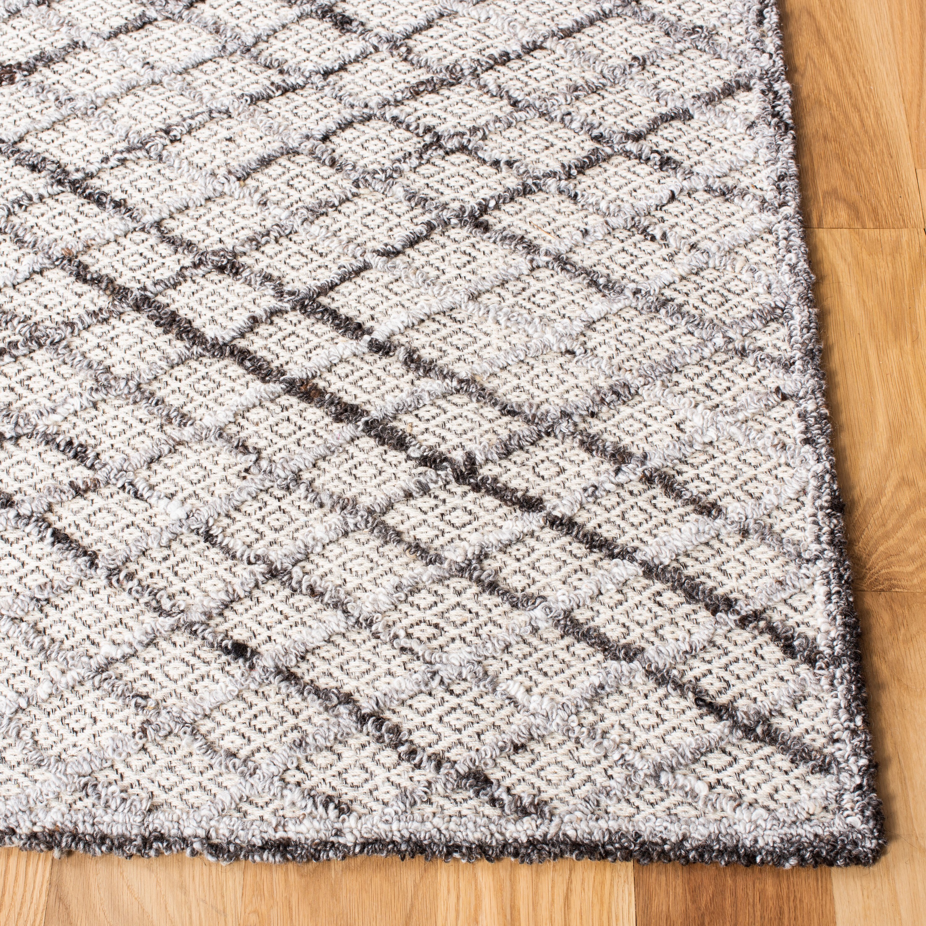 Safavieh TRC204F-4 rugs - View #3