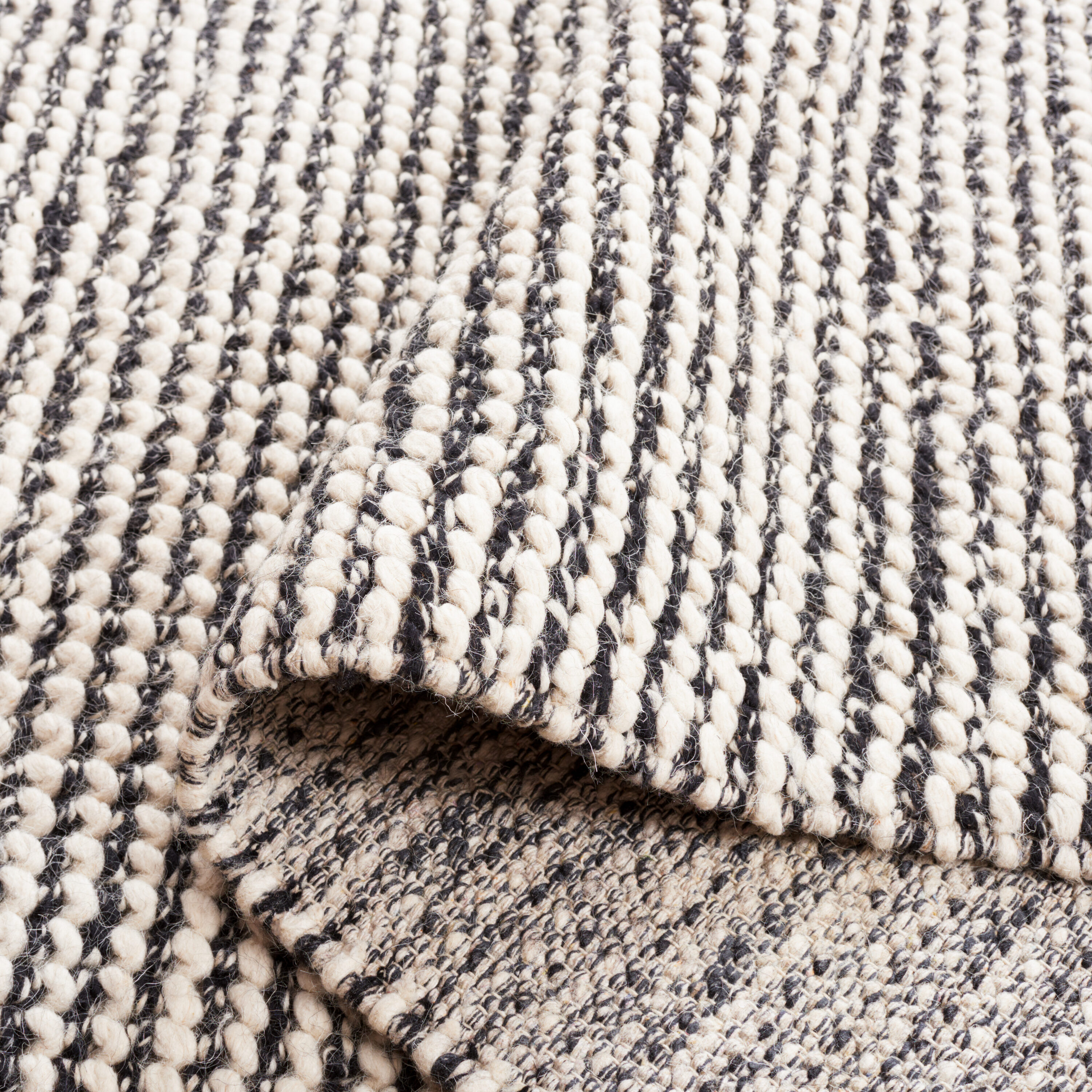 Safavieh NAT902Z-5 rugs - View #6