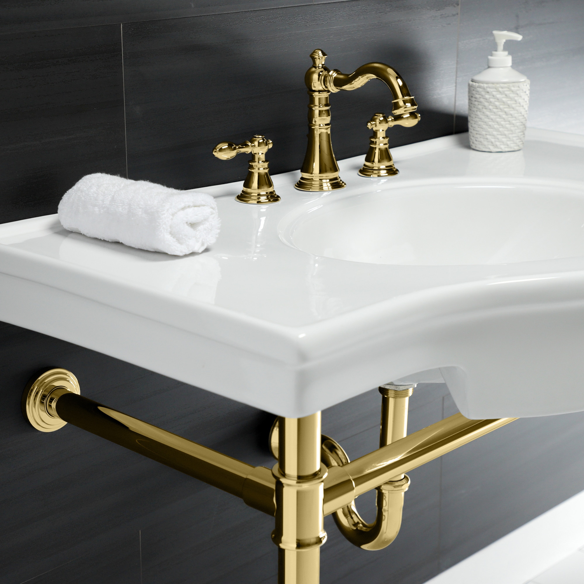 Kingston Brass WLFSC1972ACL American Classic Polished brass Widespread 2-handle Low-arc Residential Handle Bathroom Sink Faucet with Drain