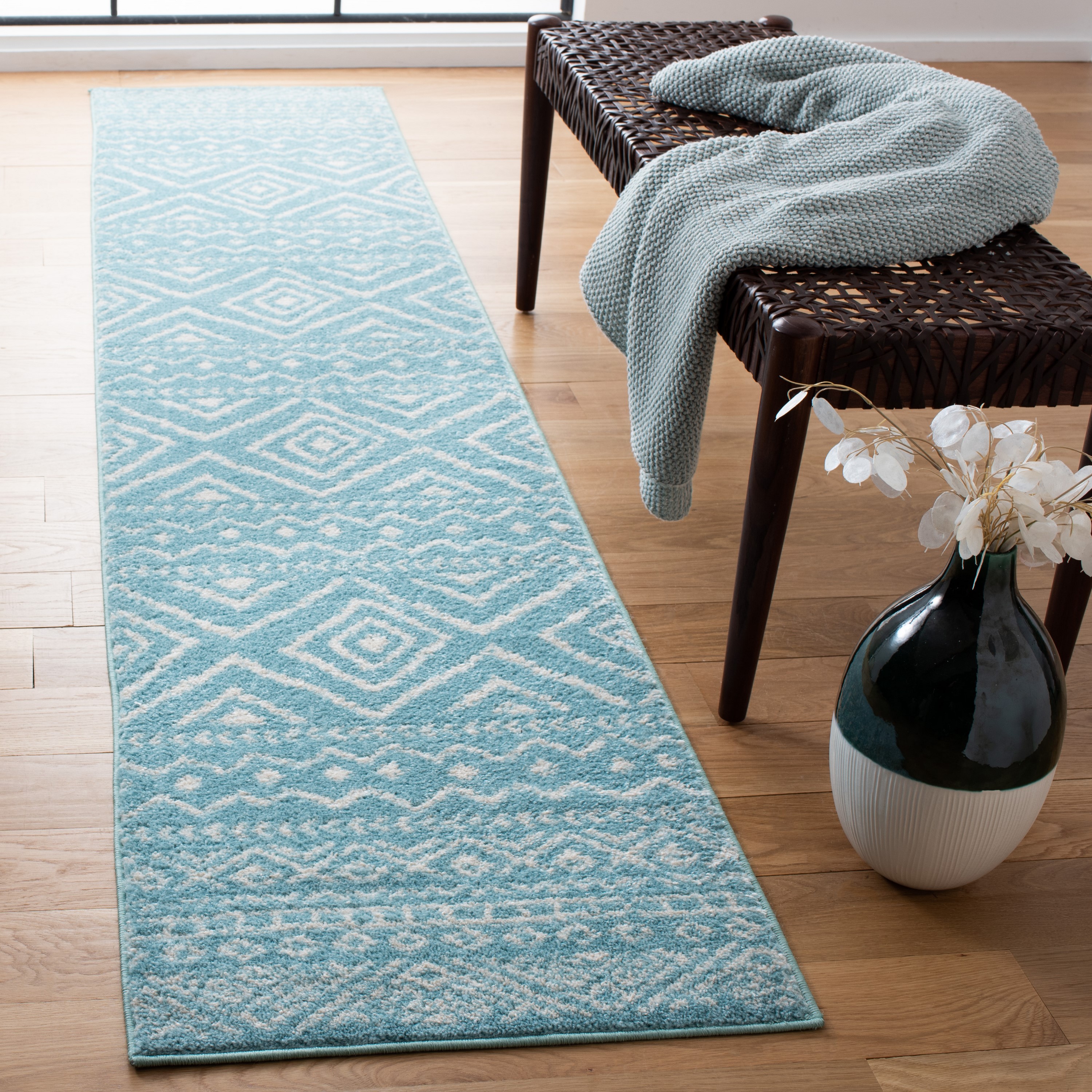 Safavieh TUL267K-29 Tulum Logan 2 x 9 (ft) Loomed Polypropylene Turquoise/Ivory Rectangular Indoor Geometric Global Runner rug