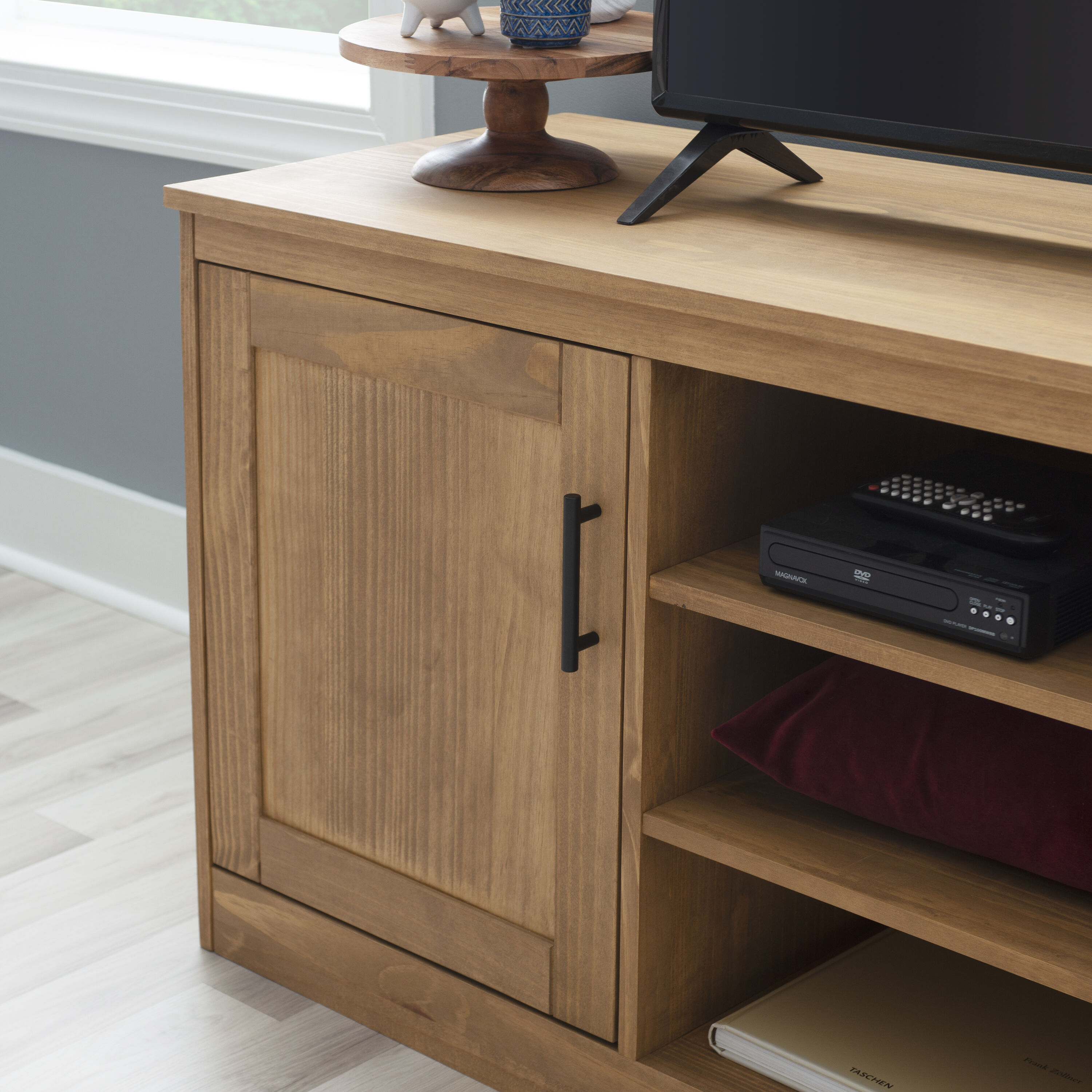 Linon VT103NAT01ASU Tv-Stands - View #2