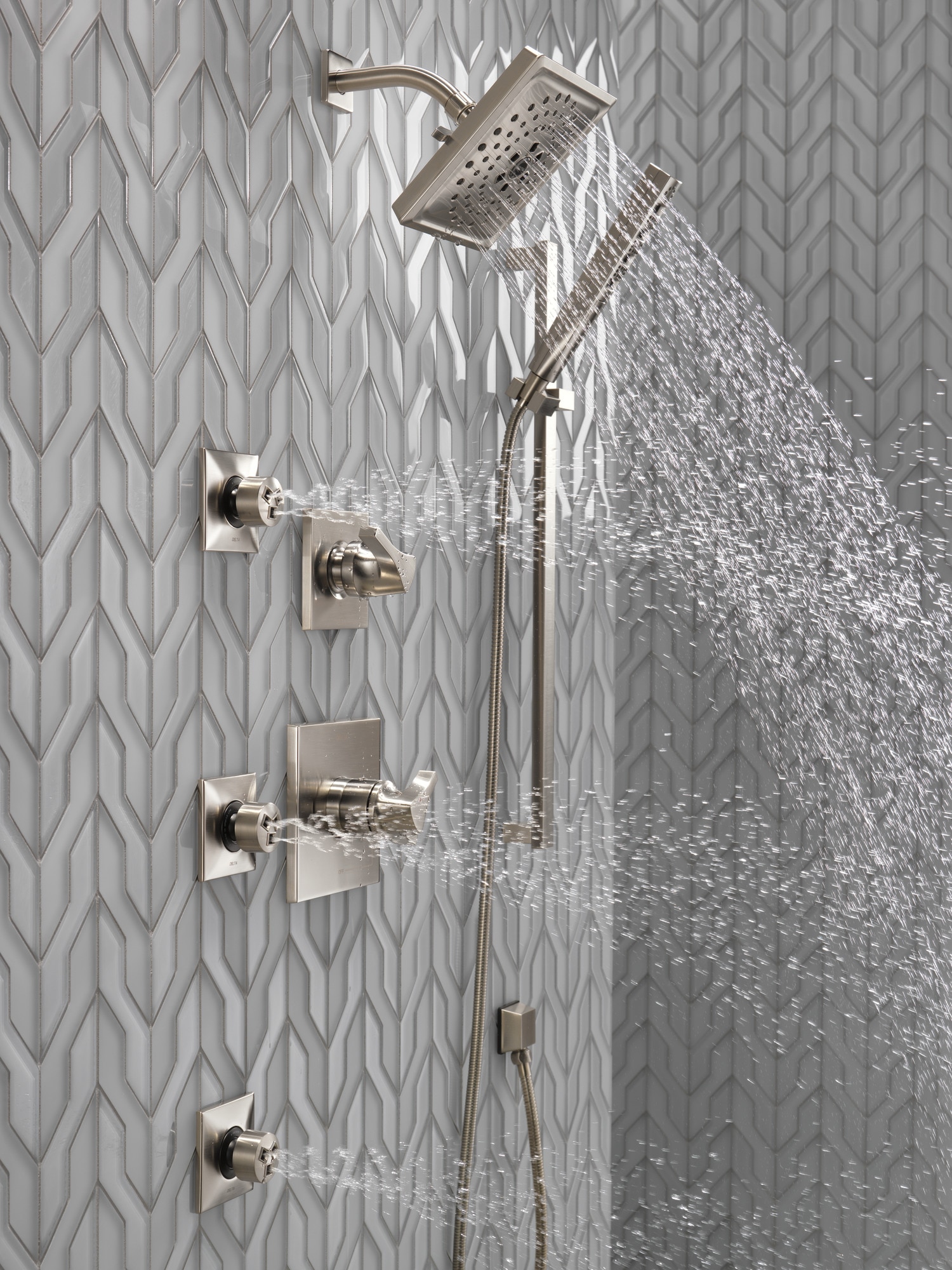 Delta T11974-SS Bath-Shower-Facc - View #11
