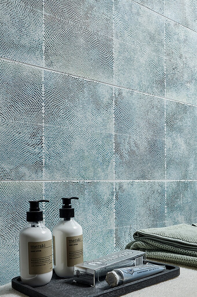 Apollo Tile Imprint Blue and Green 11-in x 15-in Glazed Ceramic Floor and Wall Tile (12.49-sq. ft/ Carton)