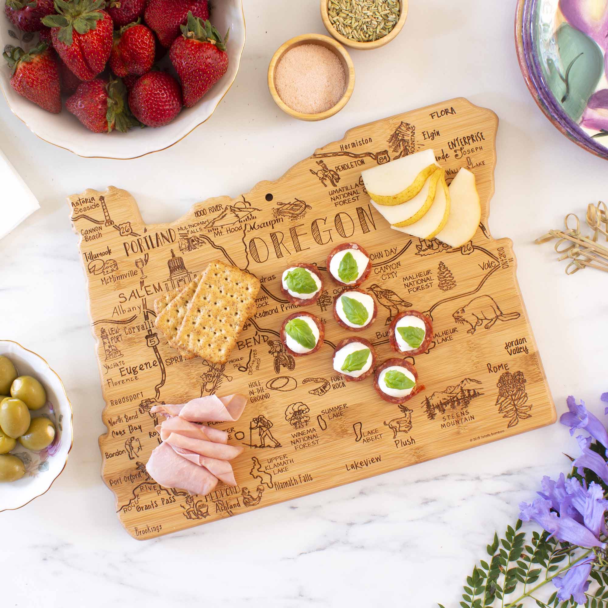 Totally Bamboo California State Cutting & Serving Board - Thumbnail 5